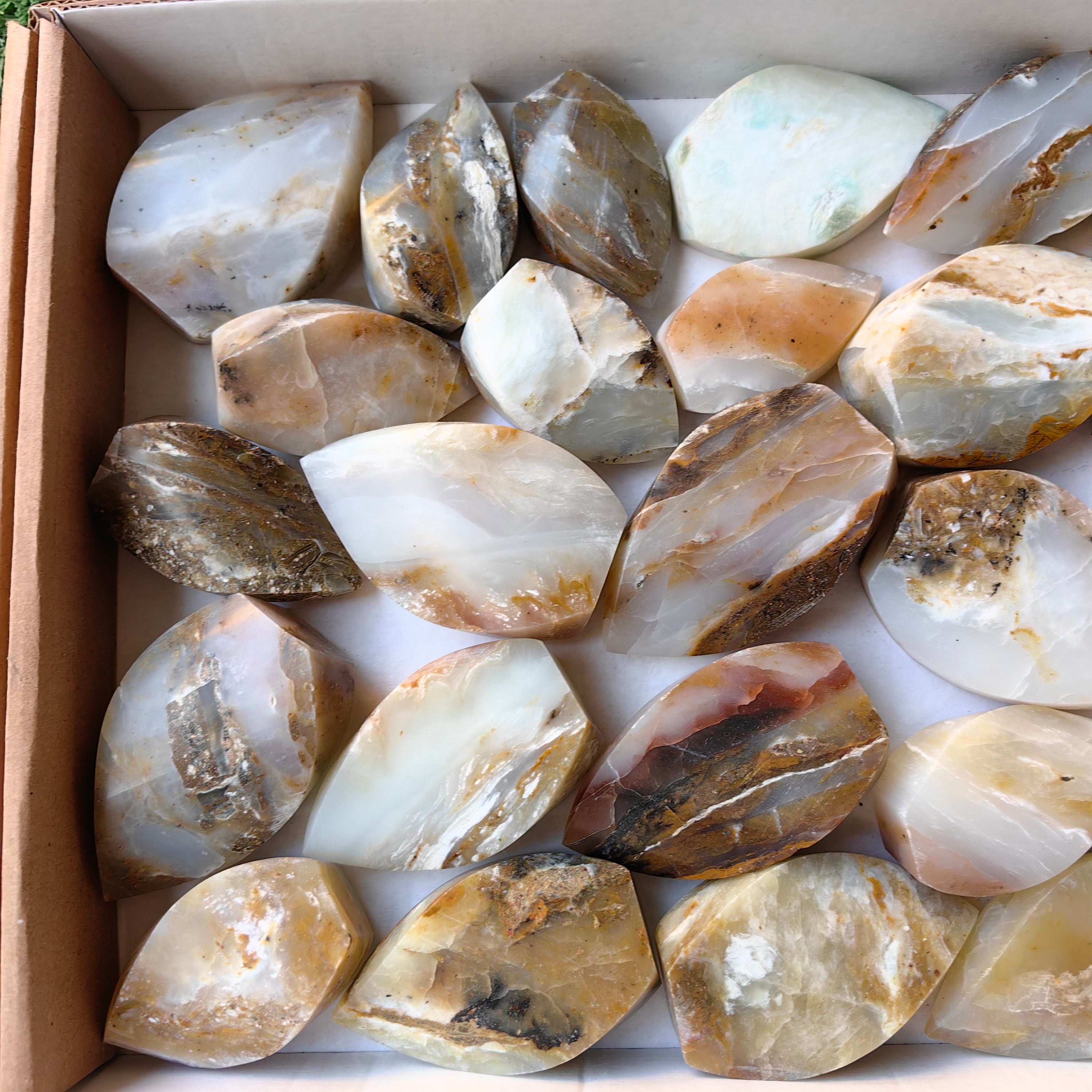 Lot 26 pcs Andean Opal Flame