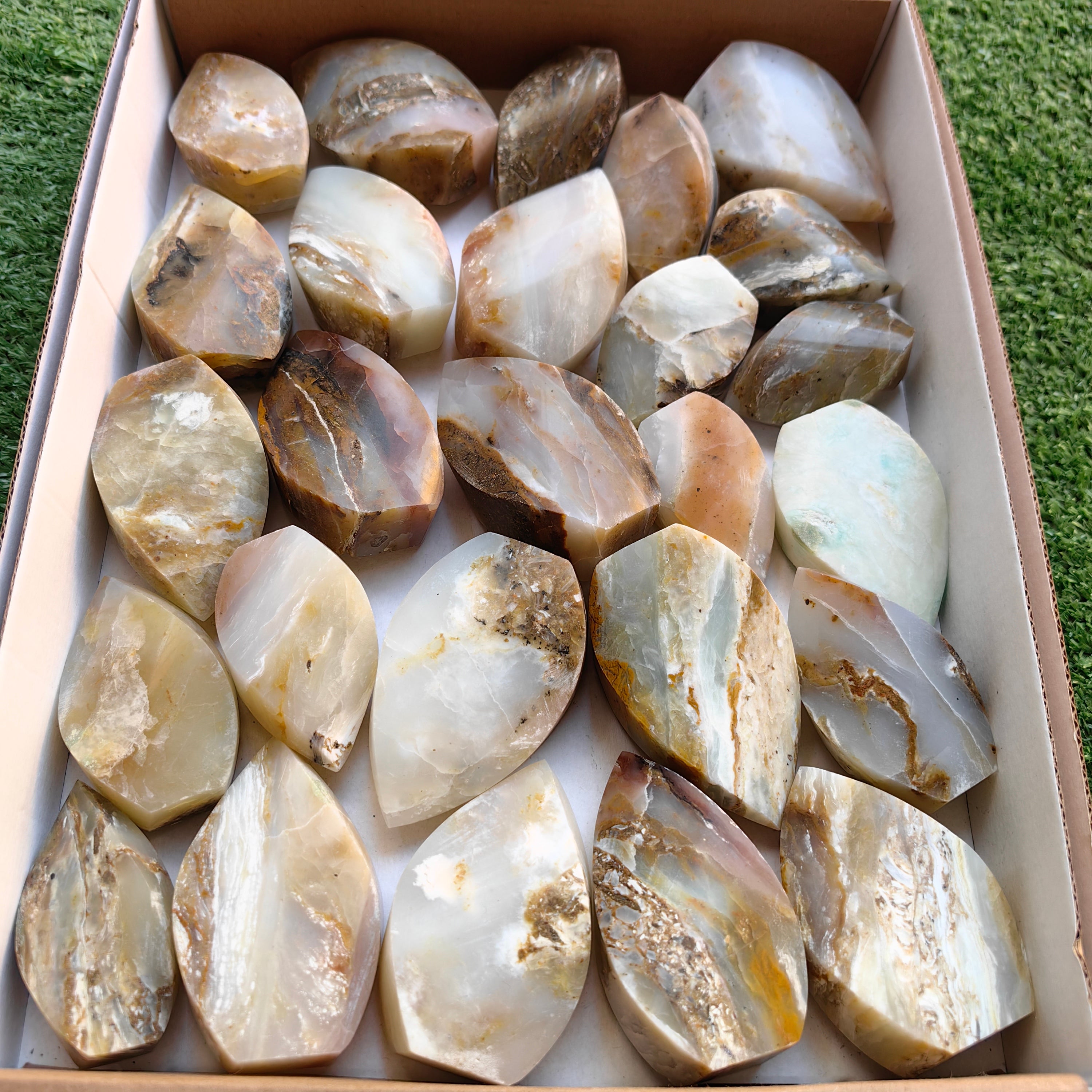 Lot 26 pcs Andean Opal Flame