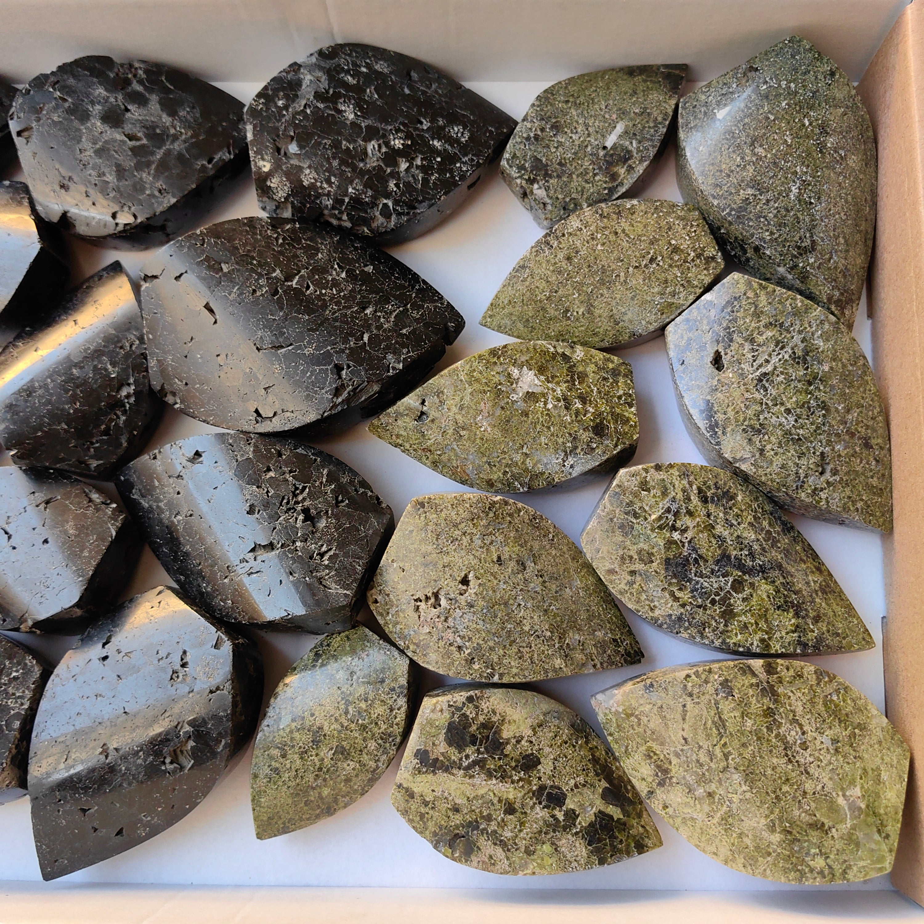 Lot 12 pcs Black Tourmaline Flame / 10 pcs Epidote Flame