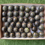 Lot 43 pcs Nefrite Sphere