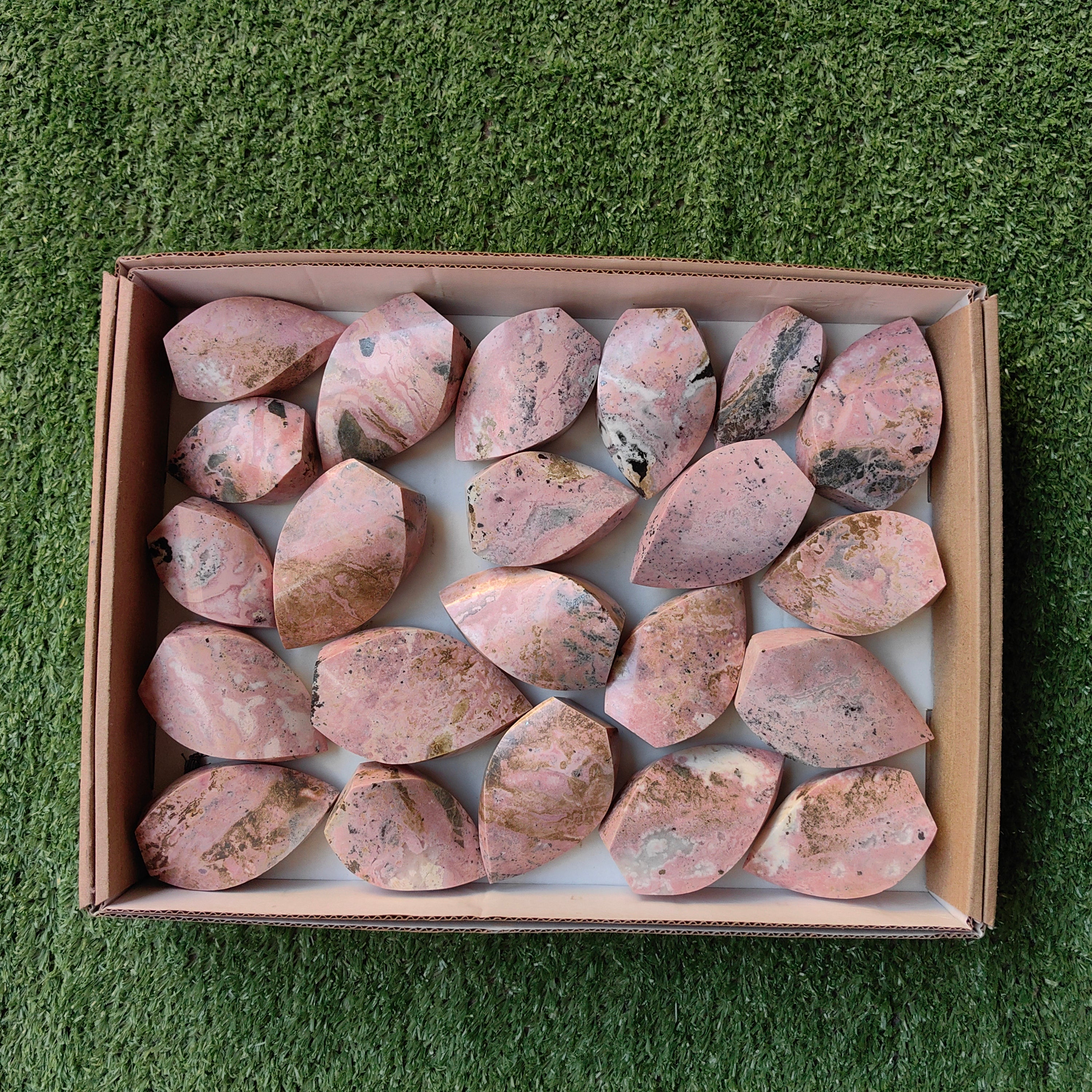 Lot 22 pcs Rhodonite Flame