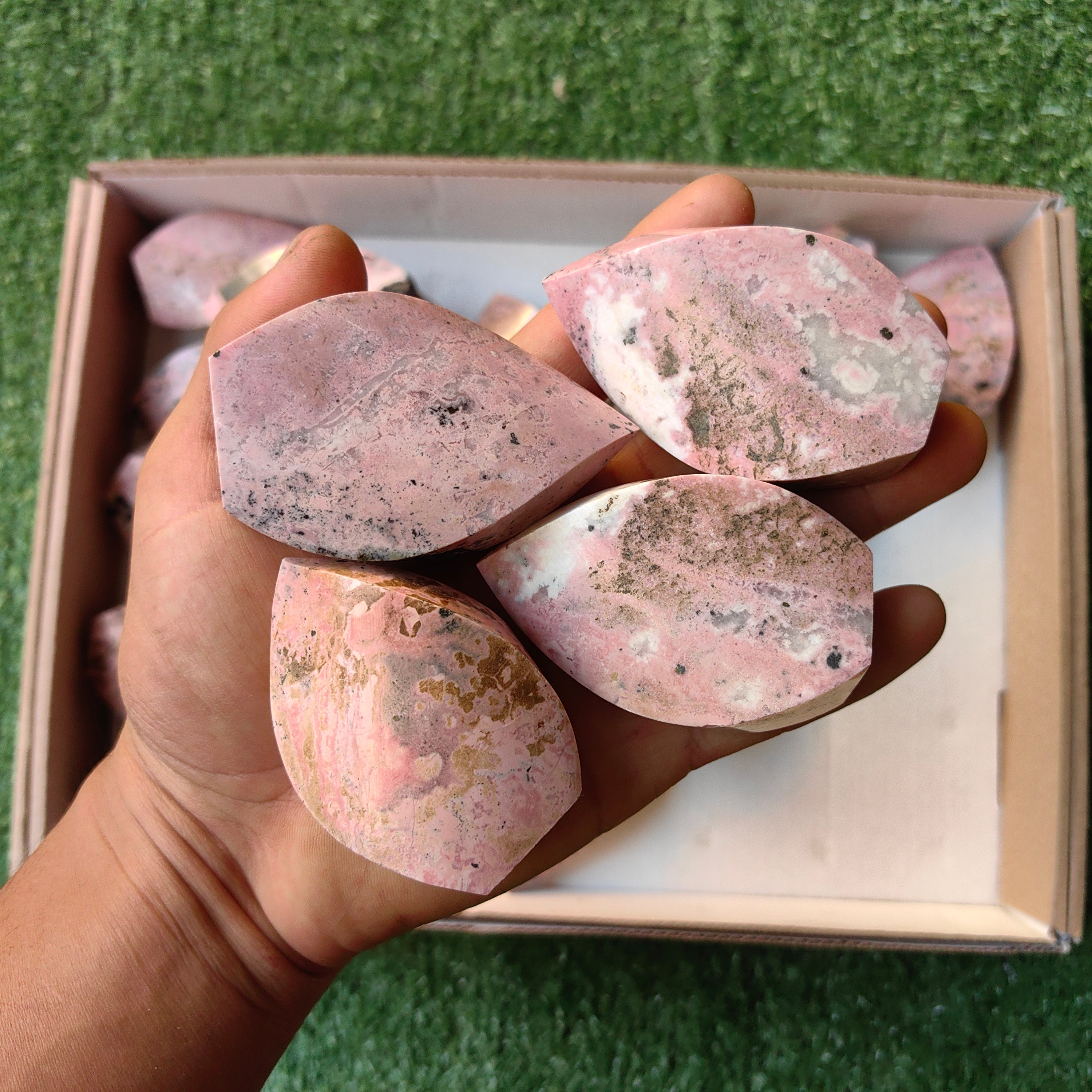 Lot 22 pcs Rhodonite Flame