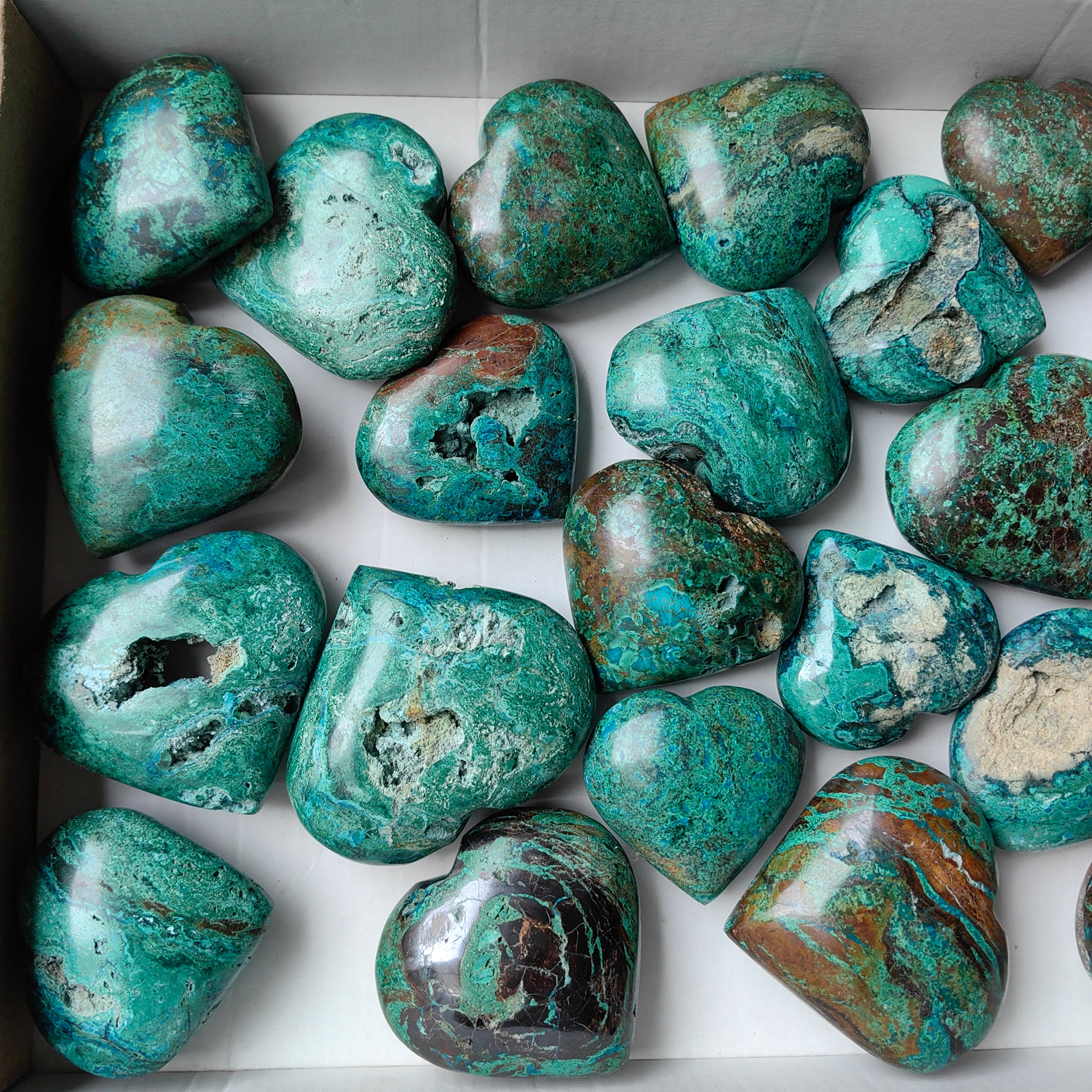 Lot 23 pcs Chrysocolla on Malachite Heart