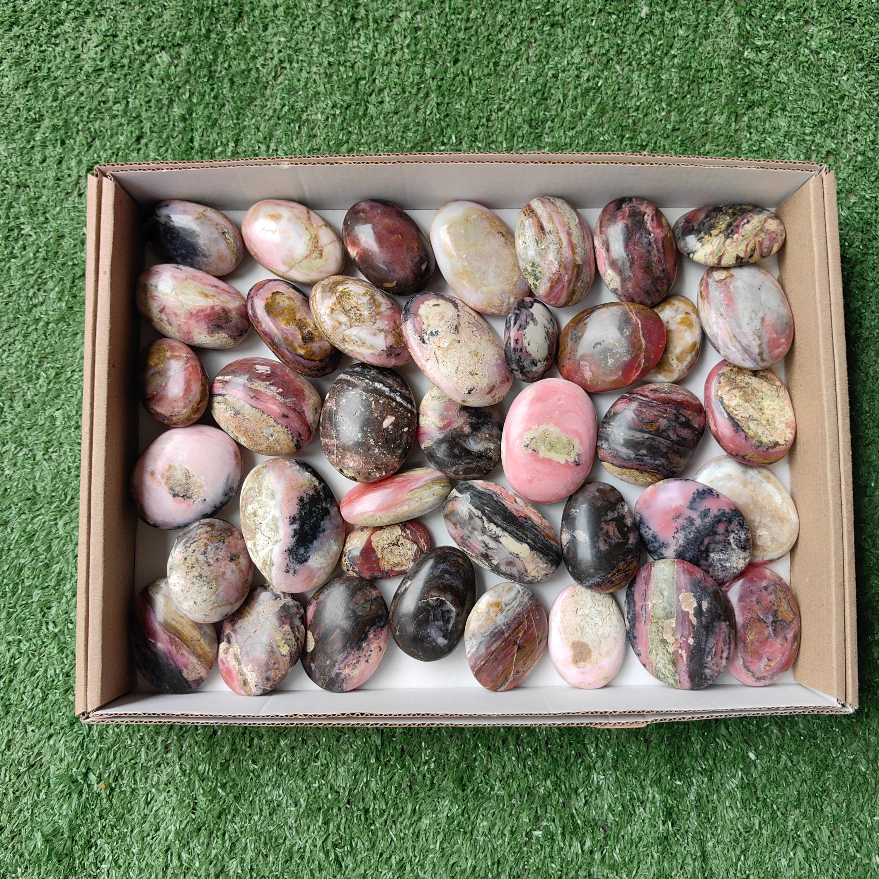 Lot 39 pcs Strawberry Pink Opal Palm