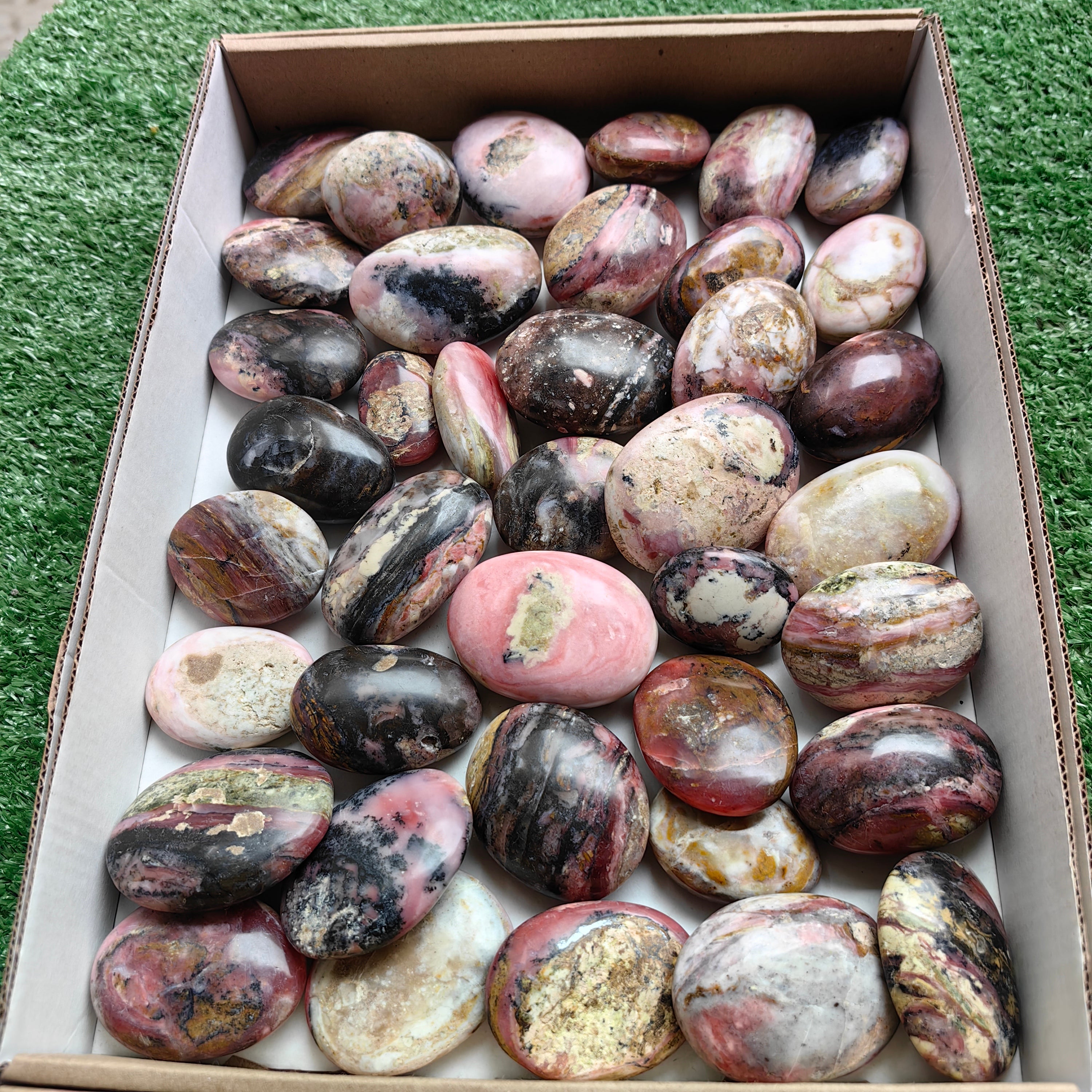 Lot 39 pcs Strawberry Pink Opal Palm