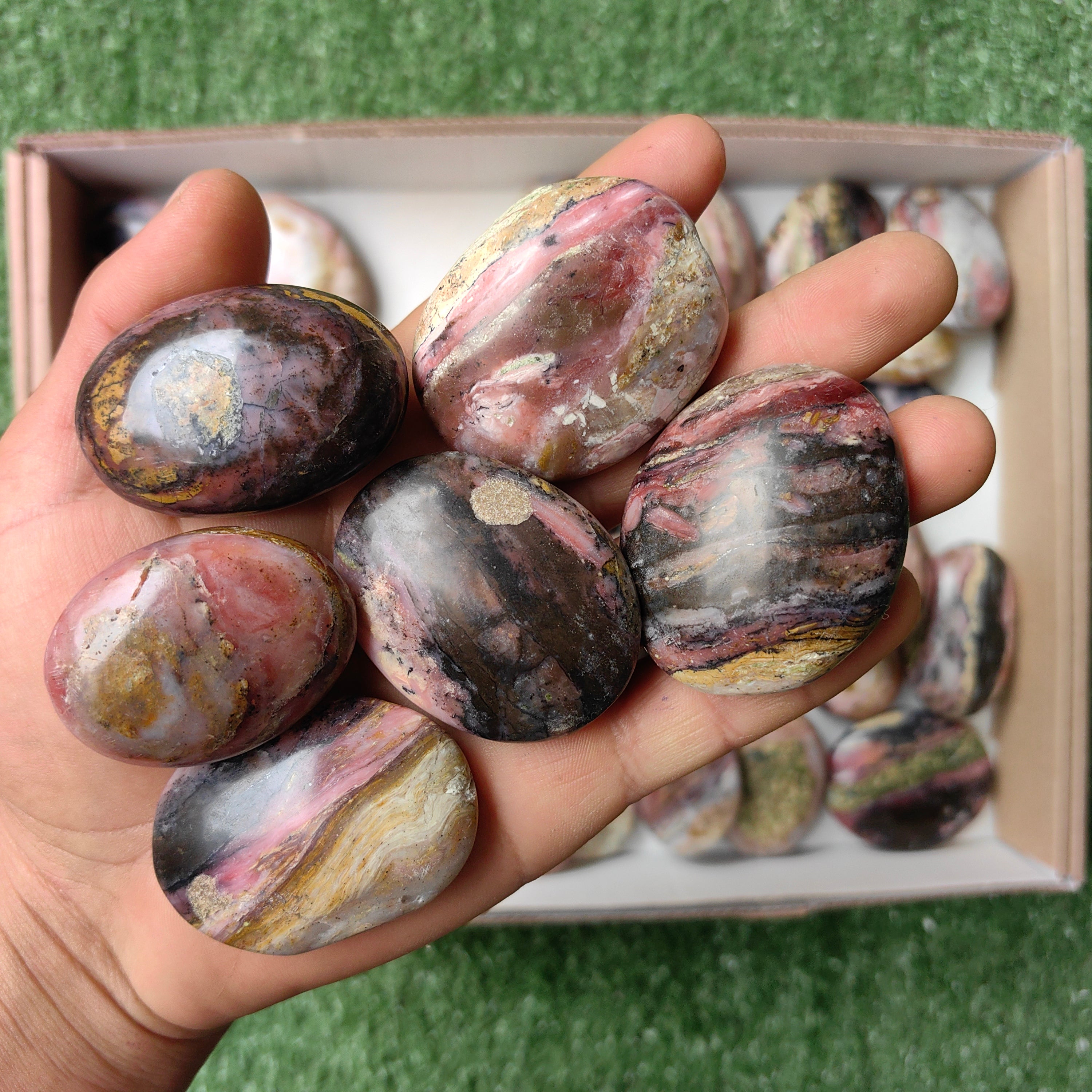 Lot 39 pcs Strawberry Pink Opal Palm
