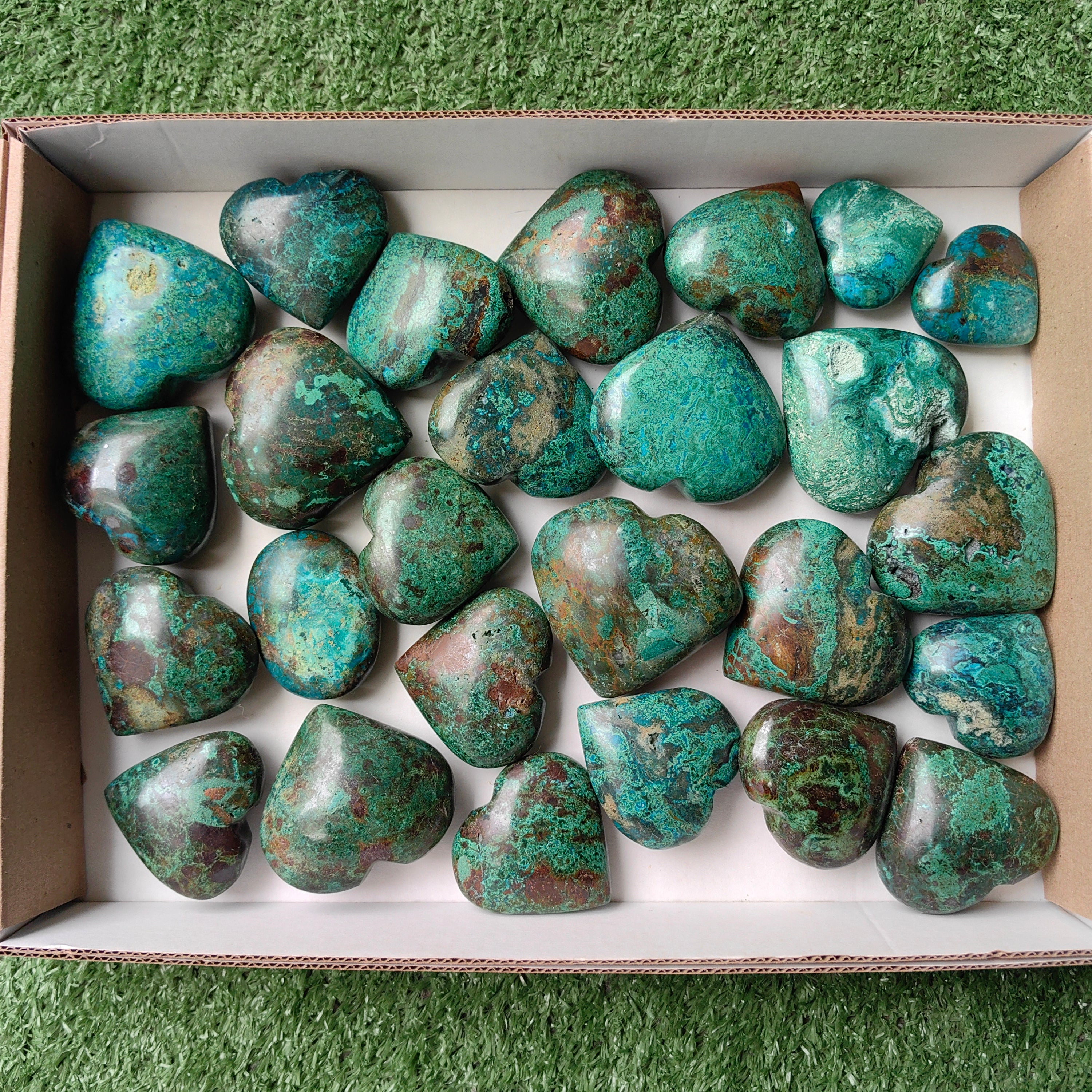 Lot 26 pcs Chrysocolla on Malachite Heart