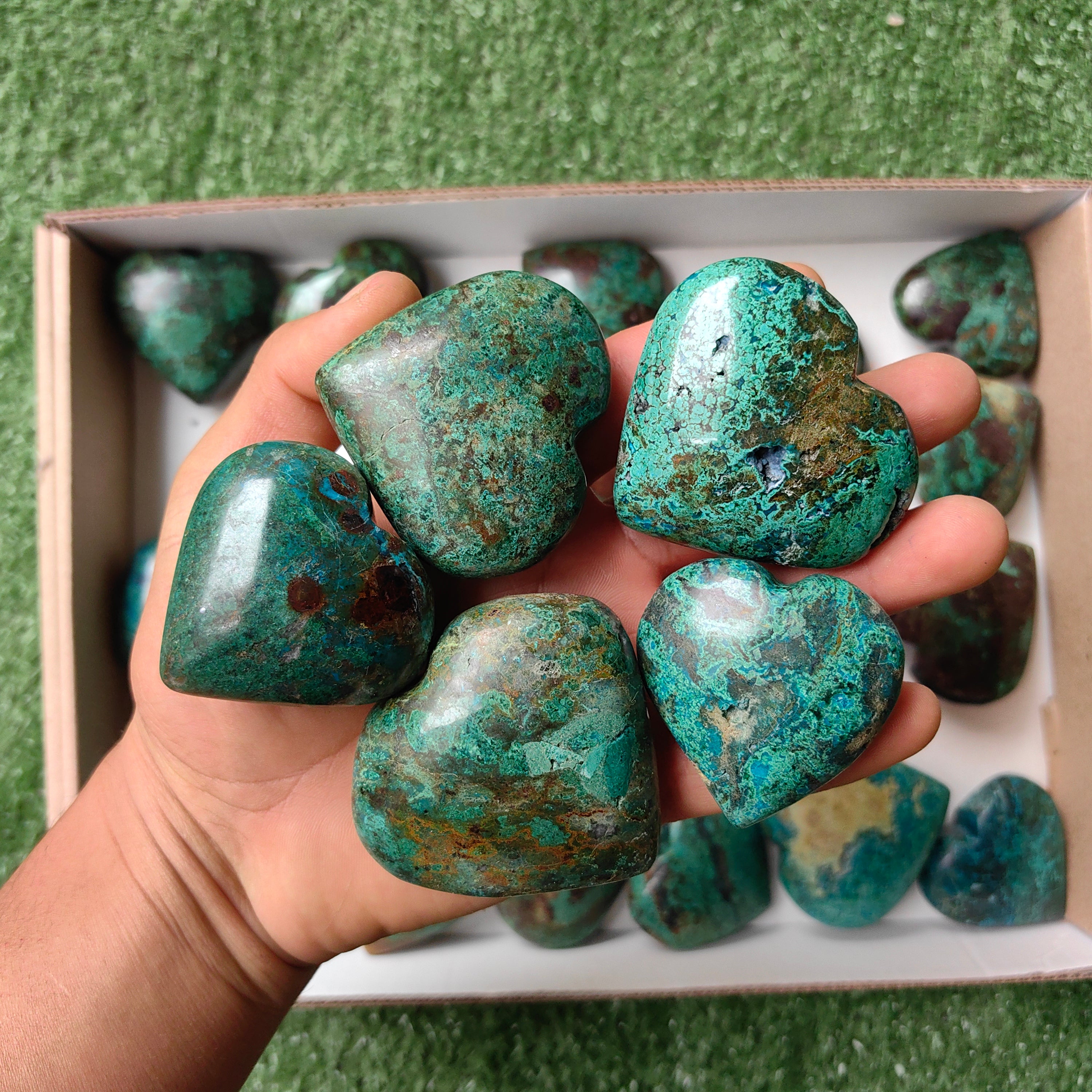 Lot 26 pcs Chrysocolla on Malachite Heart