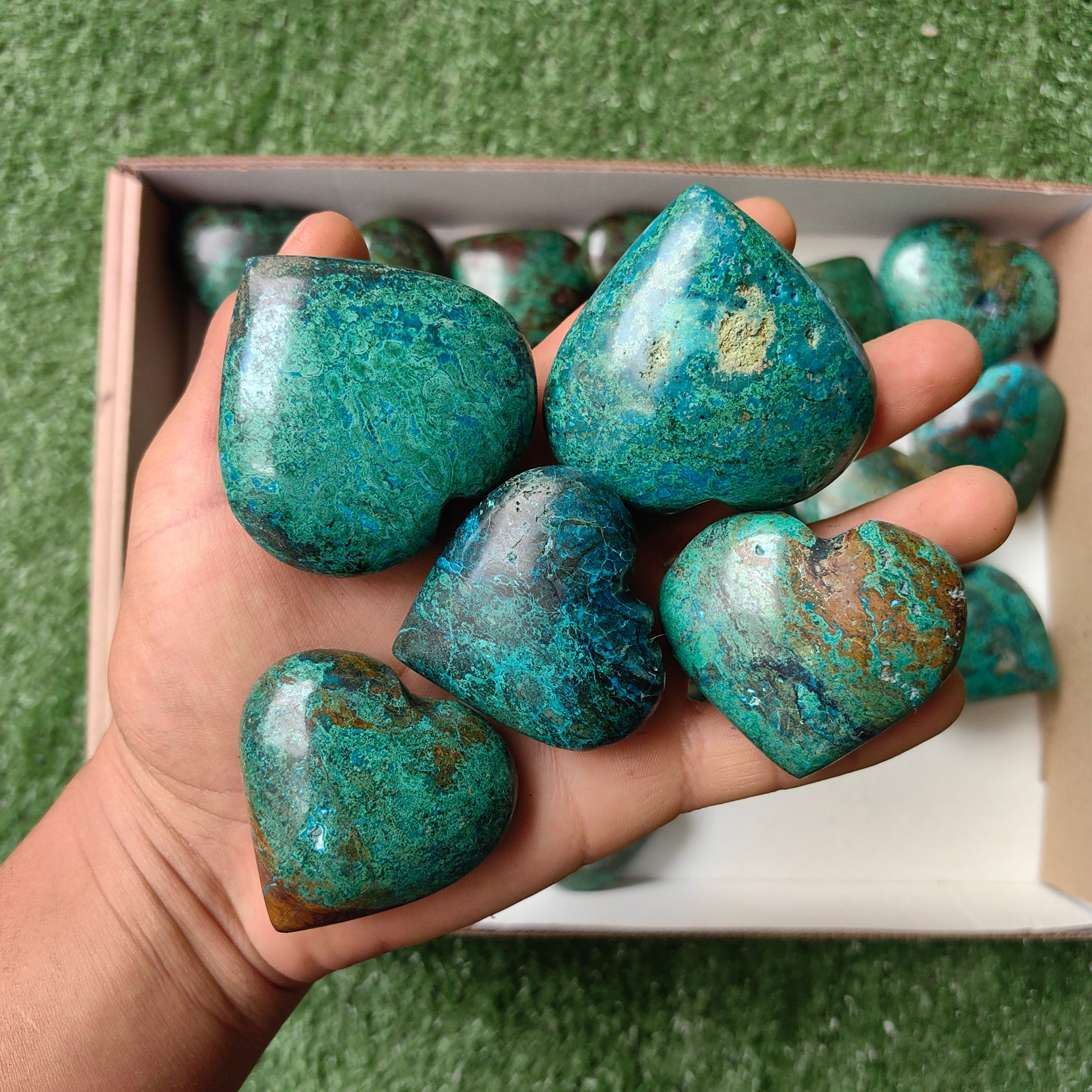 Lot 26 pcs Chrysocolla on Malachite Heart