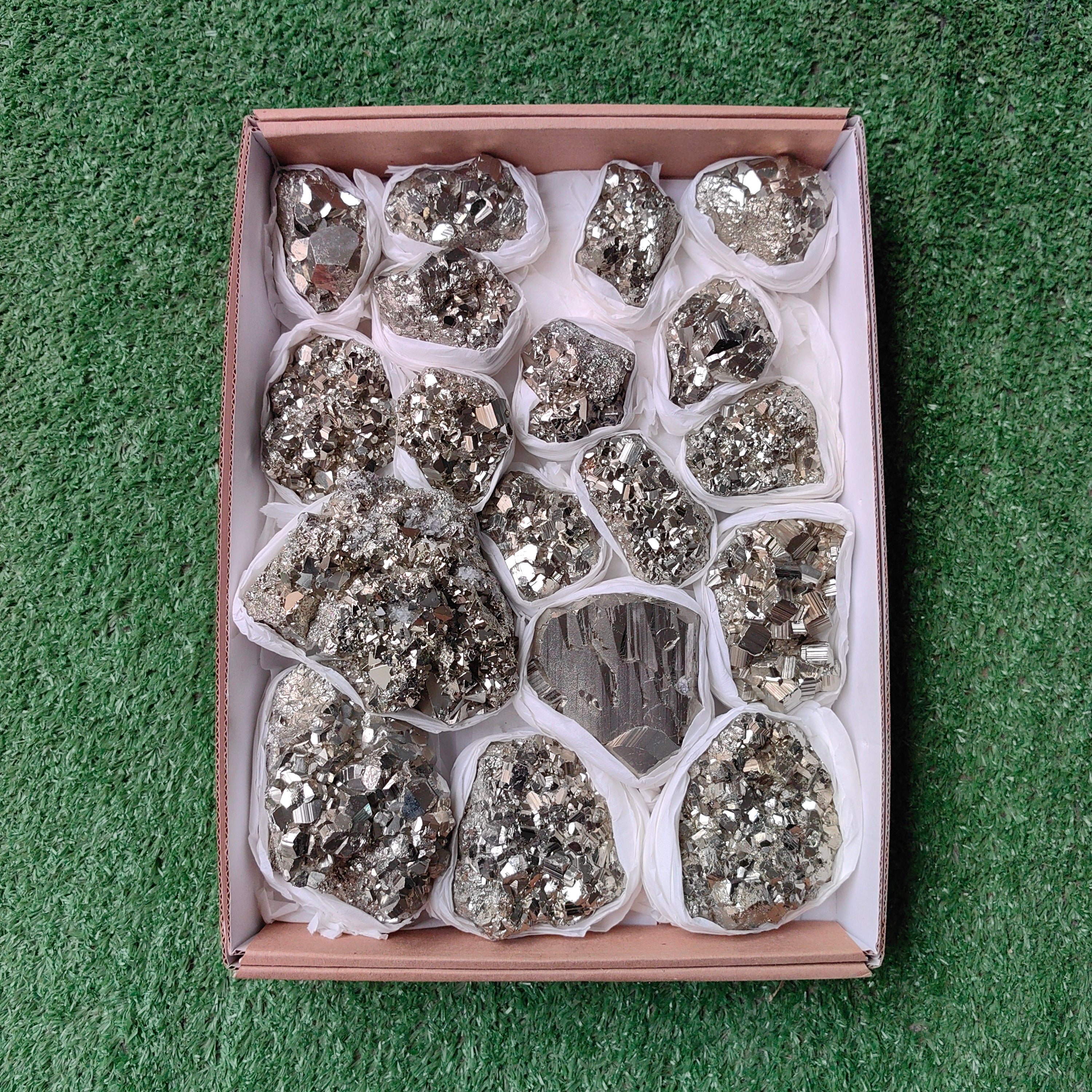 Lot 18 pcs Pyrite Geometric rough