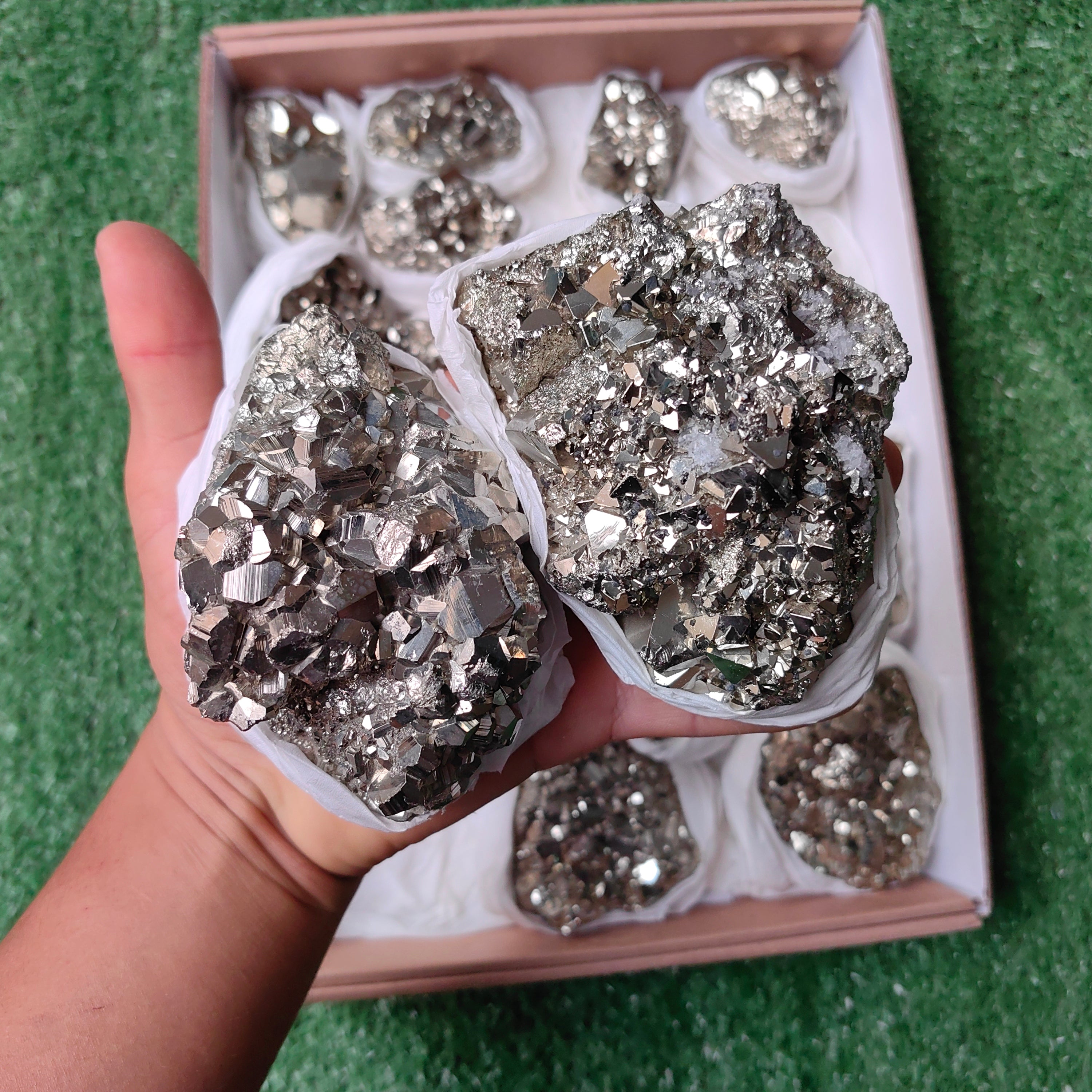 Lot 18 pcs Pyrite Geometric rough