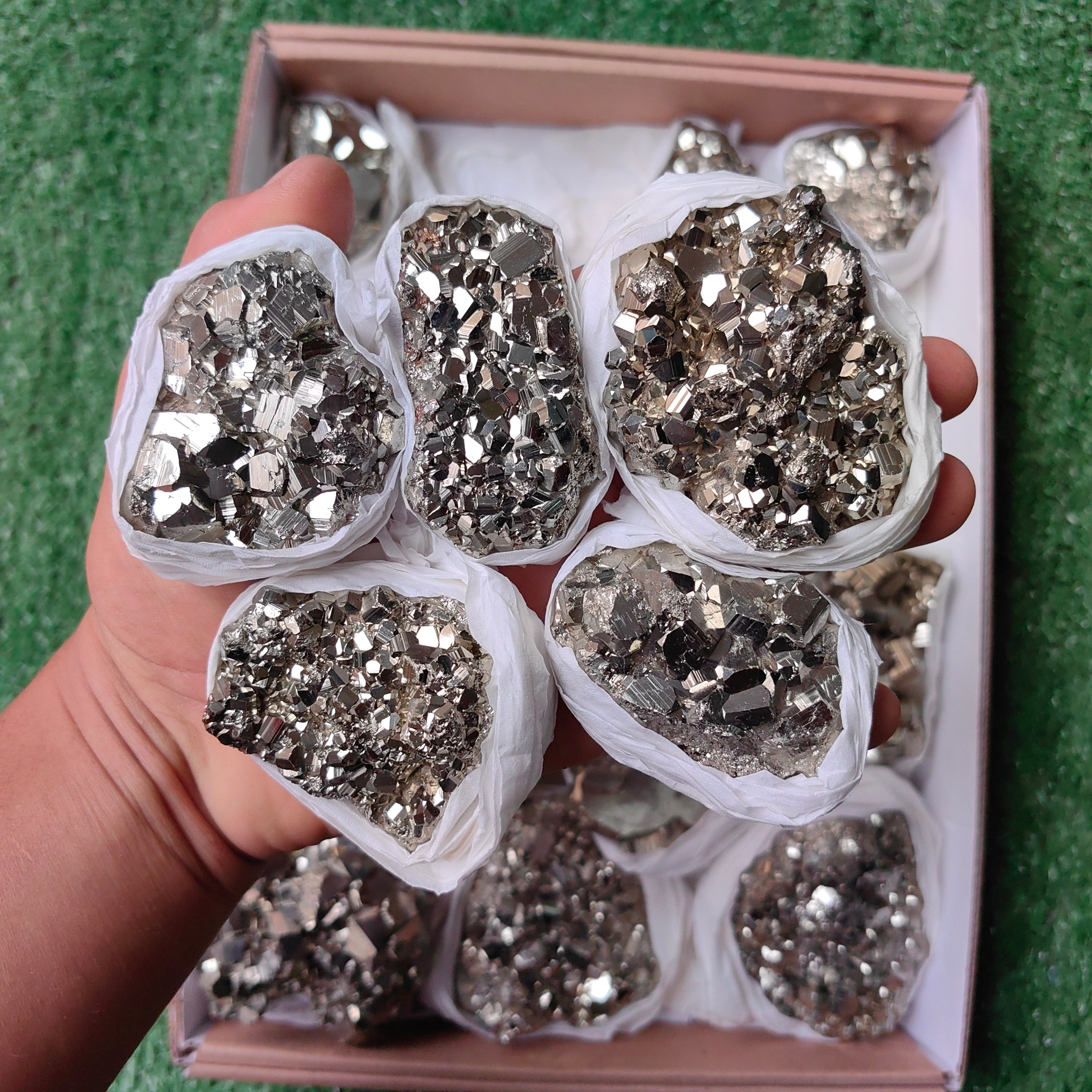 Lot 18 pcs Pyrite Geometric rough