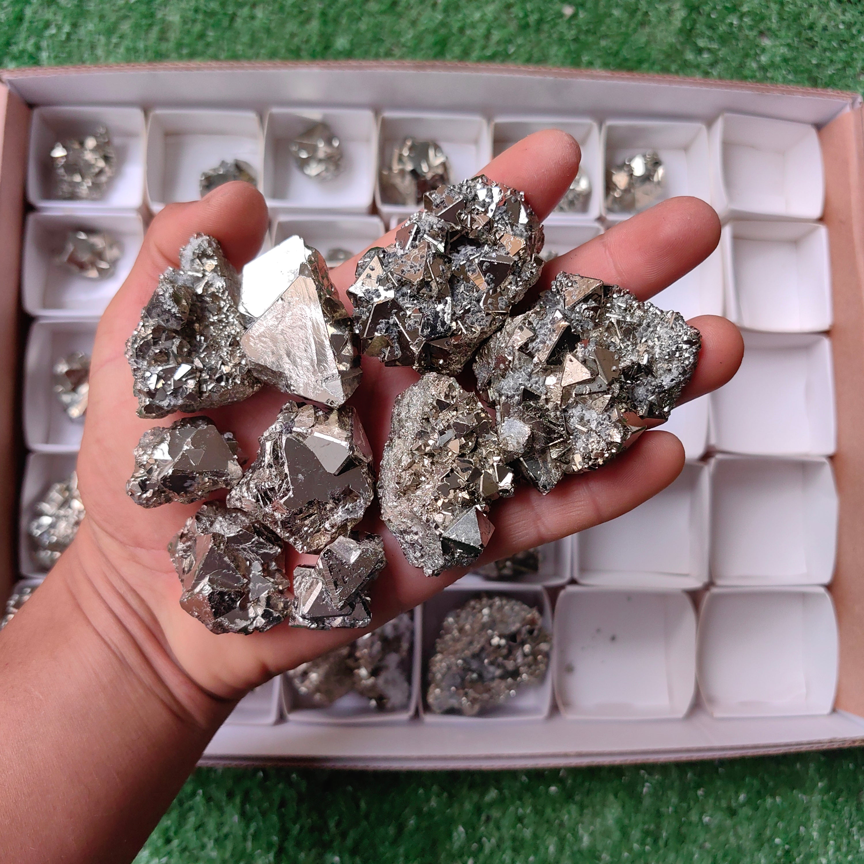 Lot 32 pcs Pyrite octahedral rough rough
