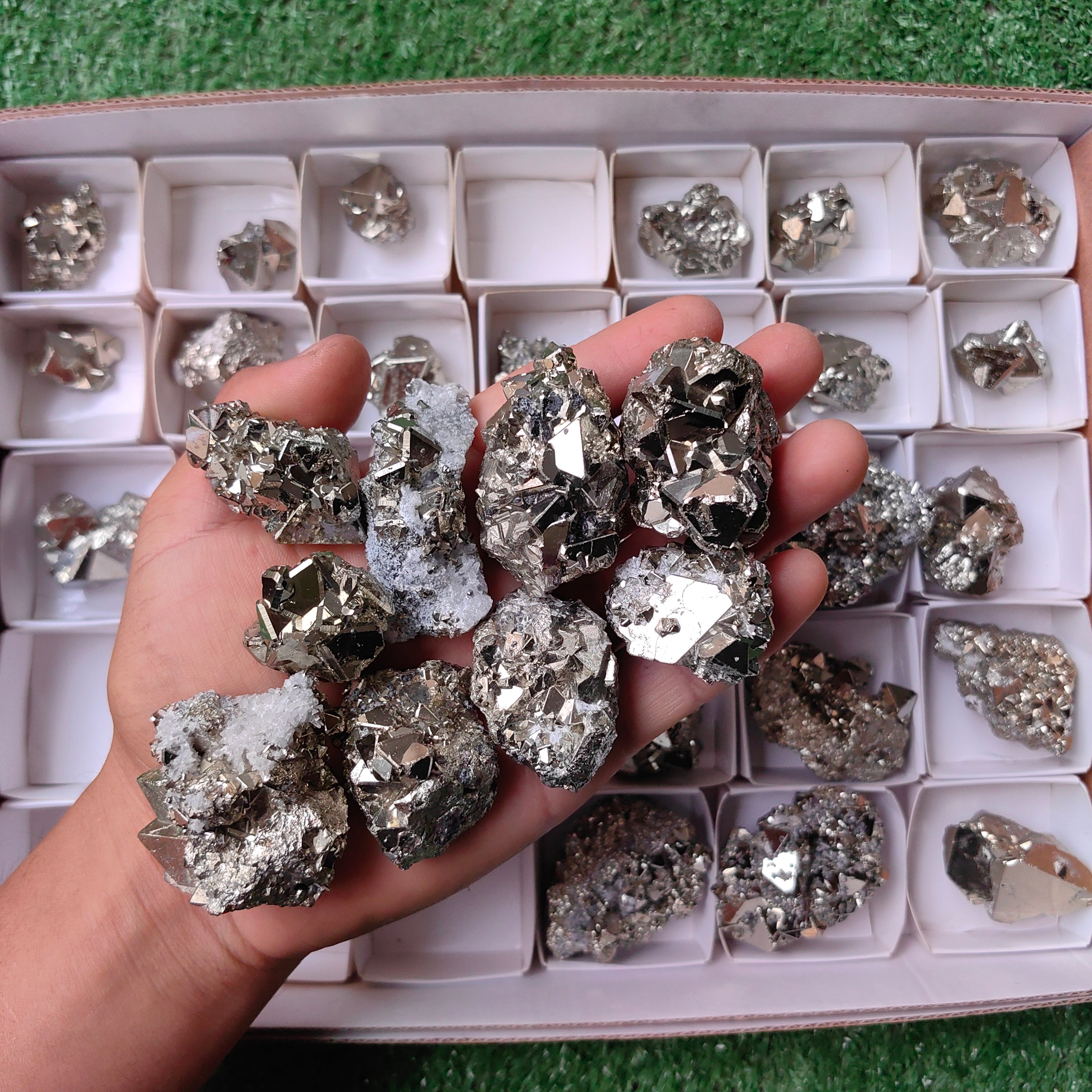 Lot 32 pcs Pyrite octahedral rough rough