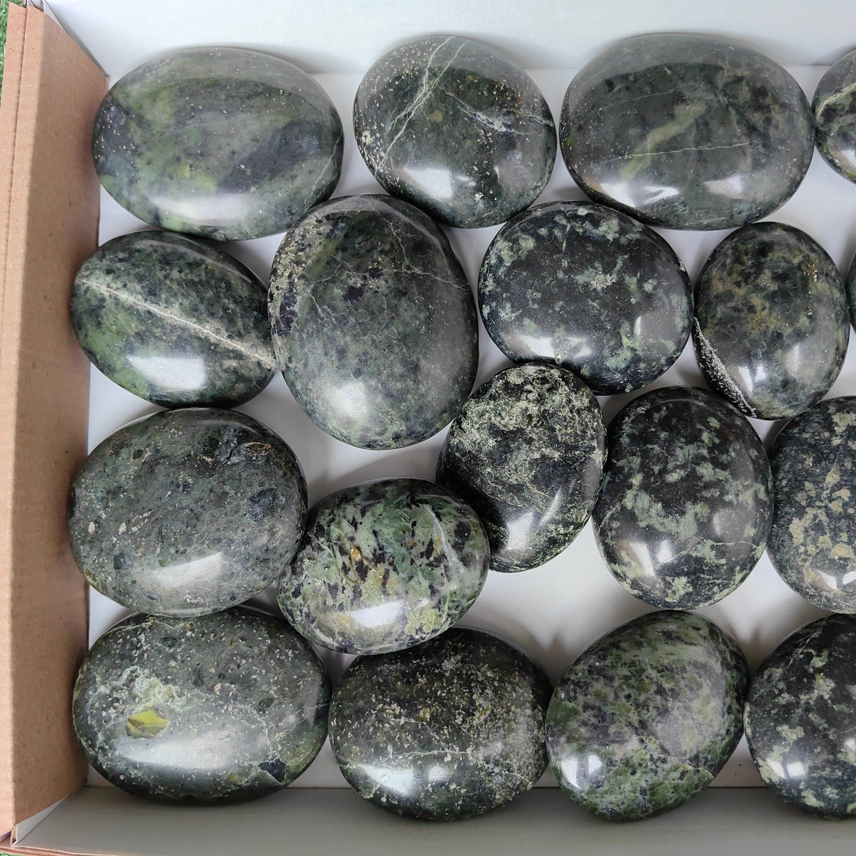 Lot 20 pcs Nefrite palm