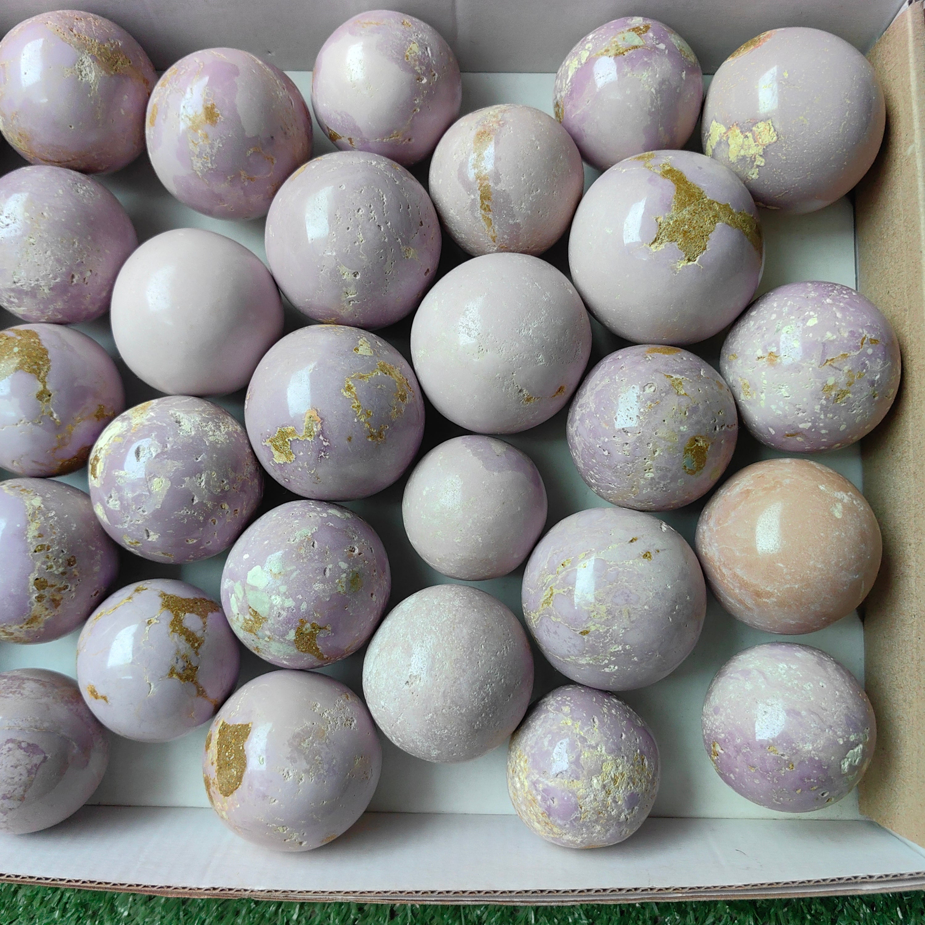 Lot 32 pcs Phosphosiderite Sphere