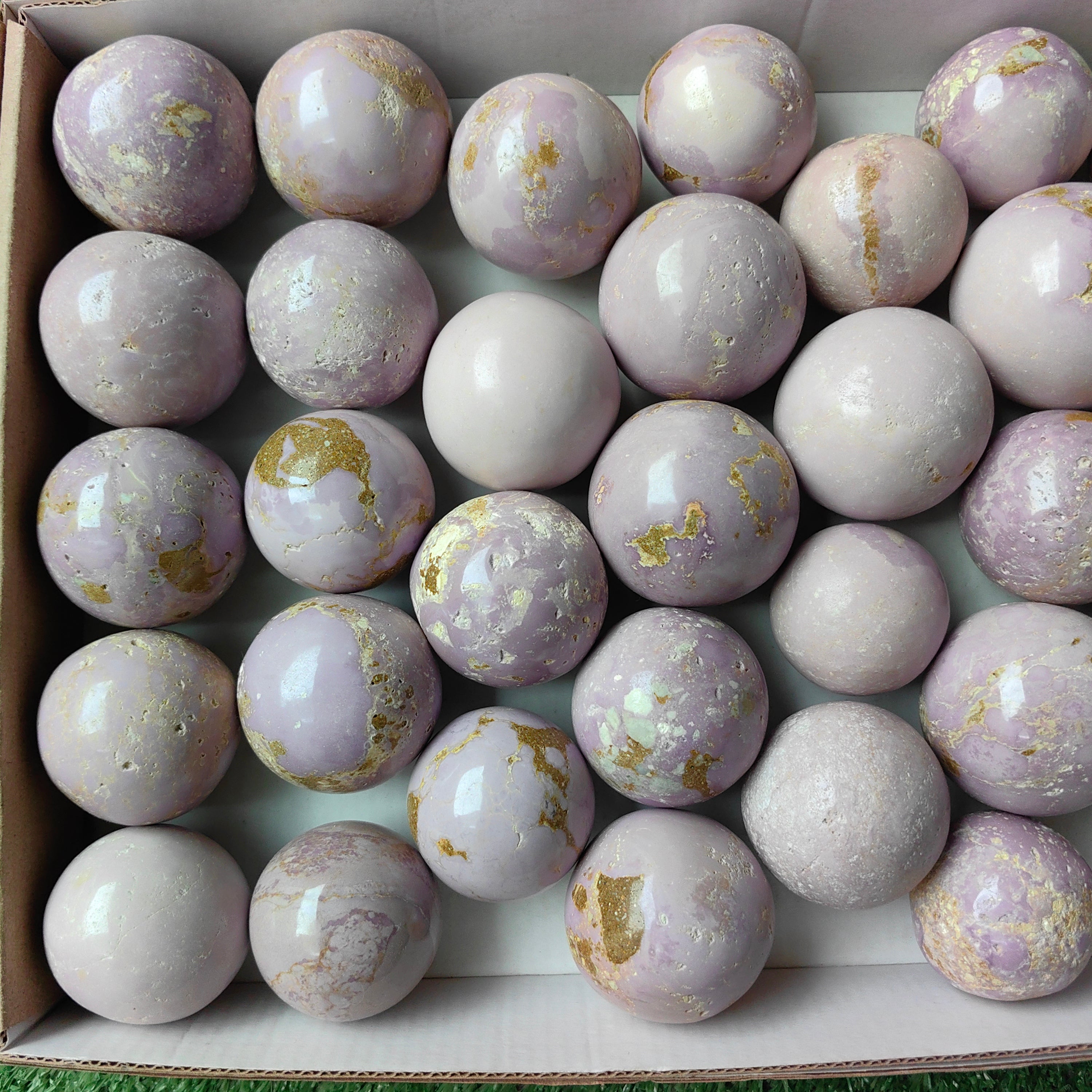 Lot 32 pcs Phosphosiderite Sphere