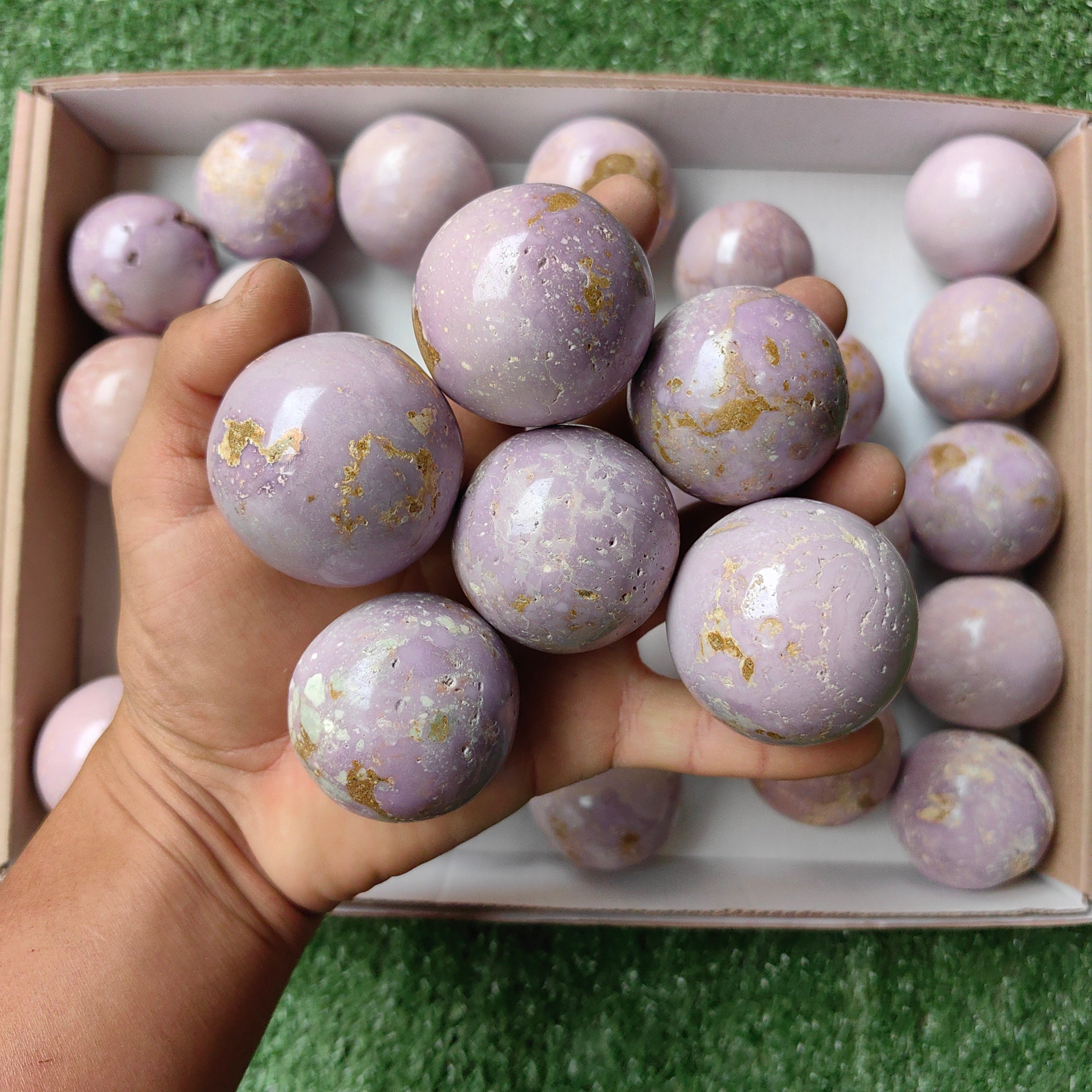 Lot 32 pcs Phosphosiderite Sphere