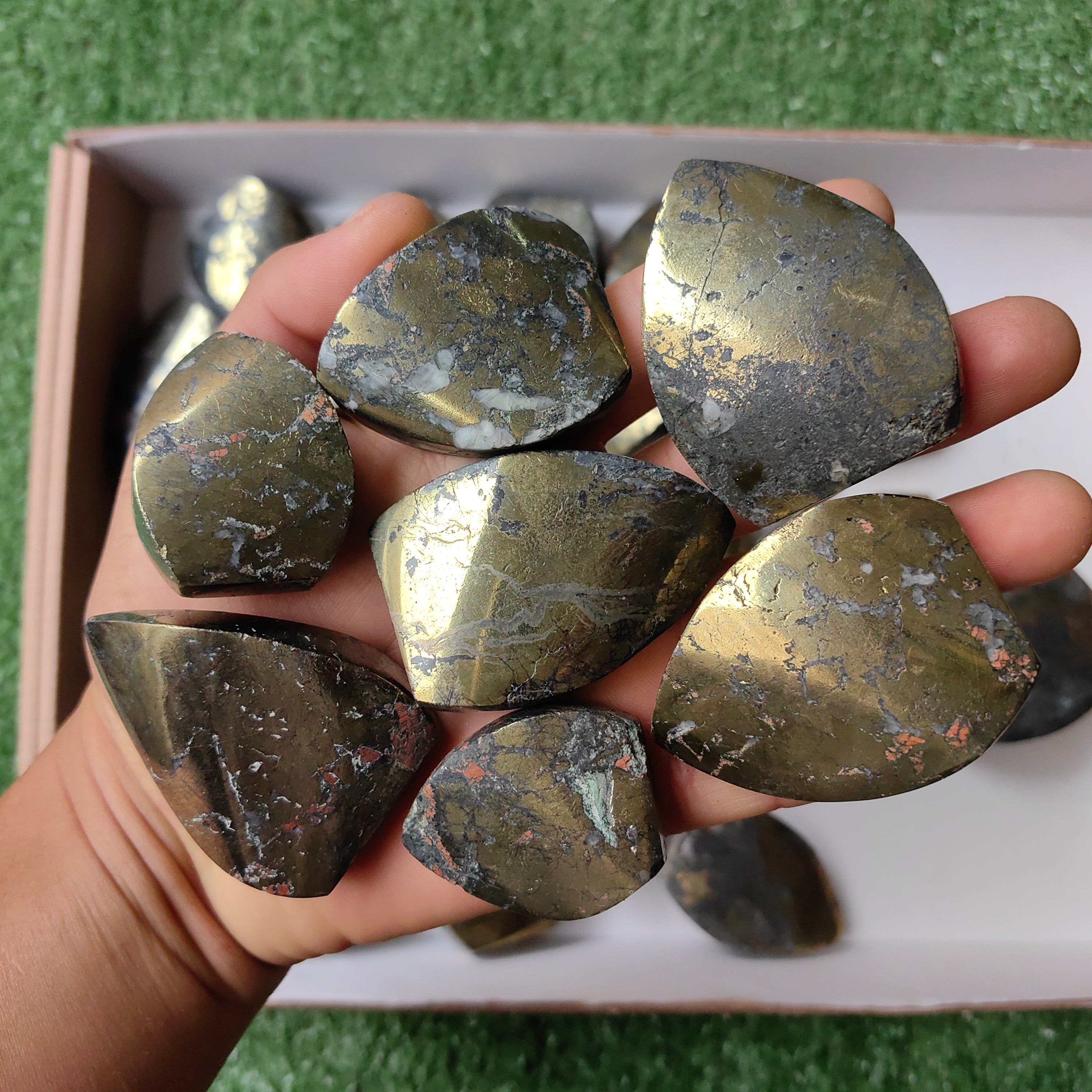 Lot 34 pcs Chalcopyrite Flames