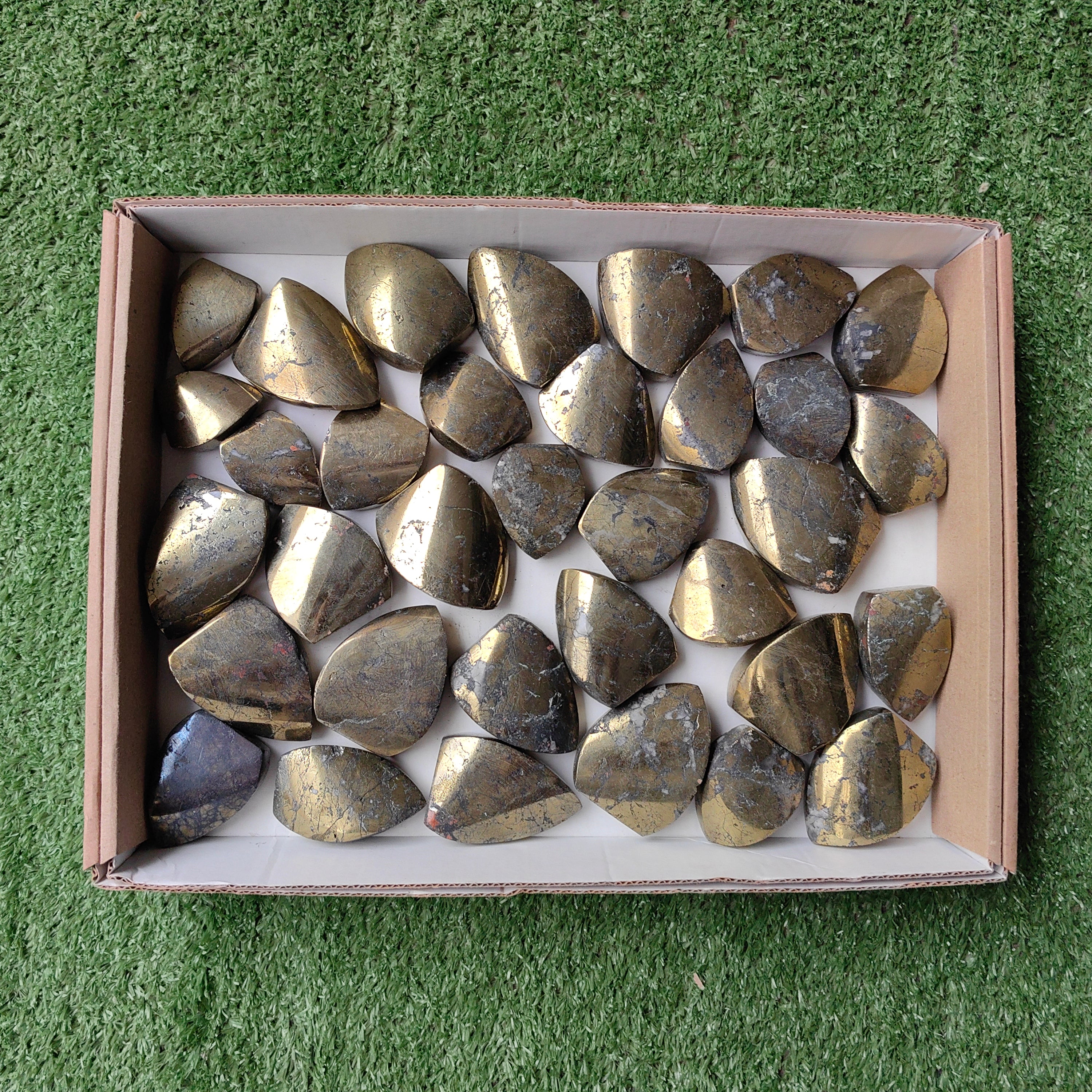 Lot 34 pcs Chalcopyrite Flames