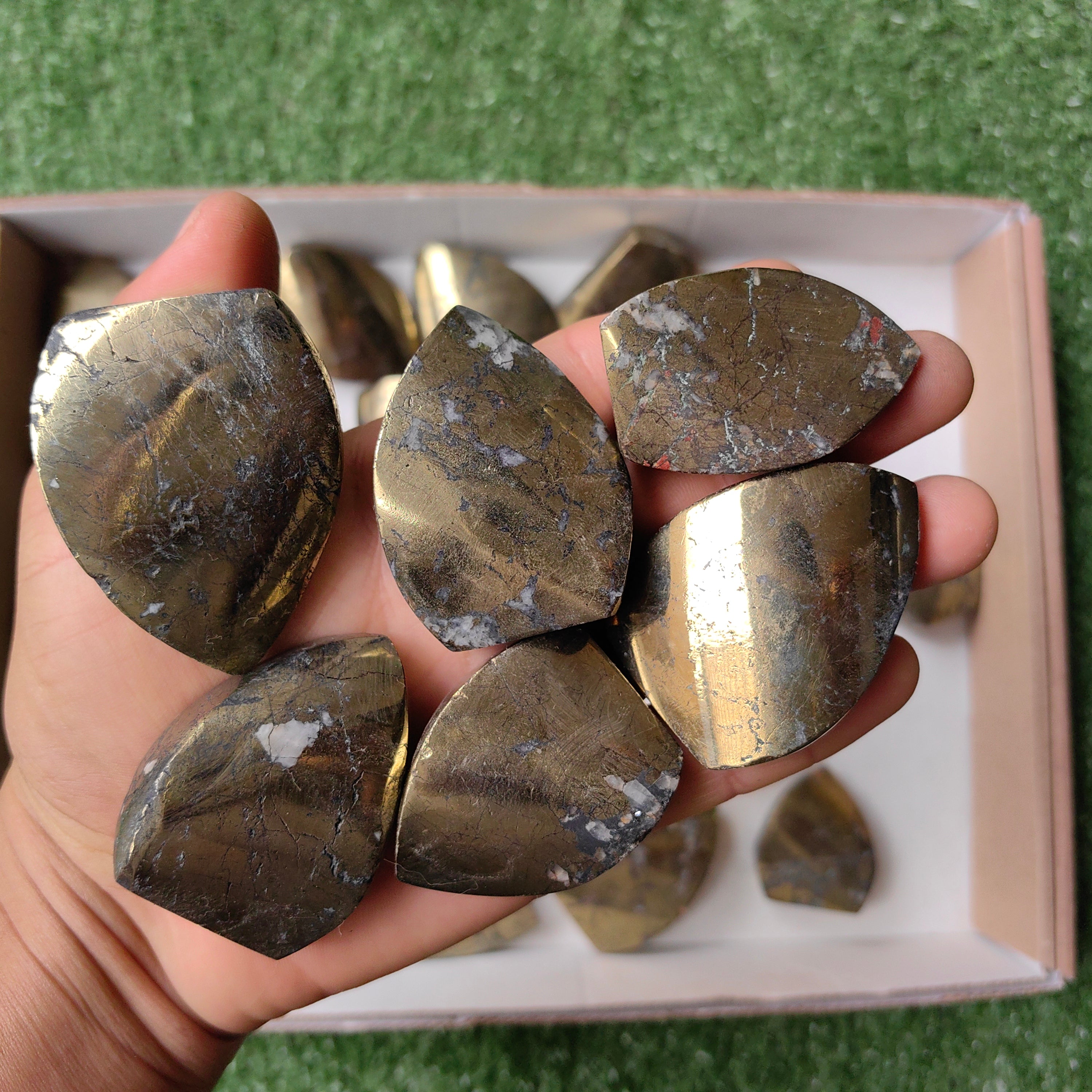 Lot 34 pcs Chalcopyrite Flames