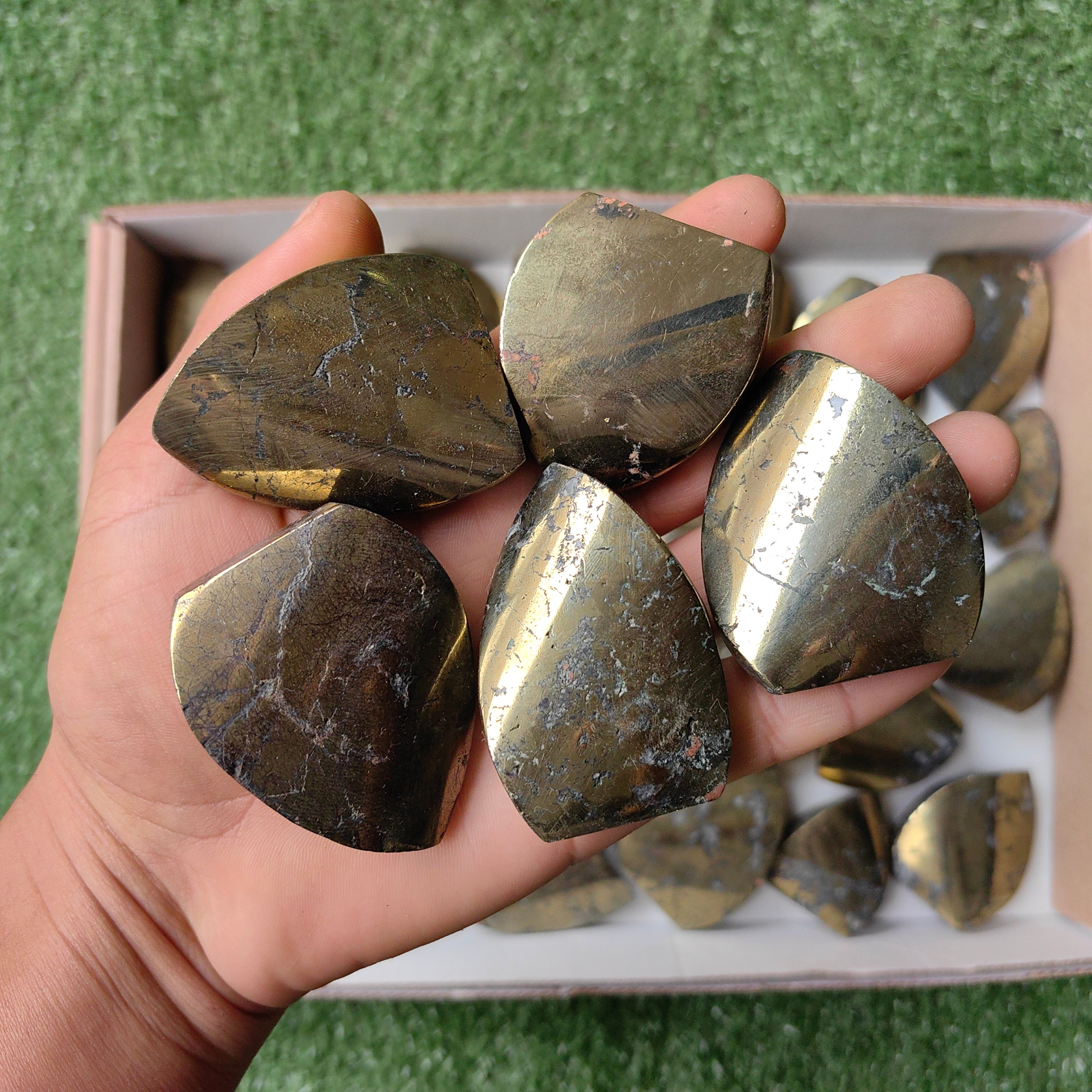 Lot 34 pcs Chalcopyrite Flames
