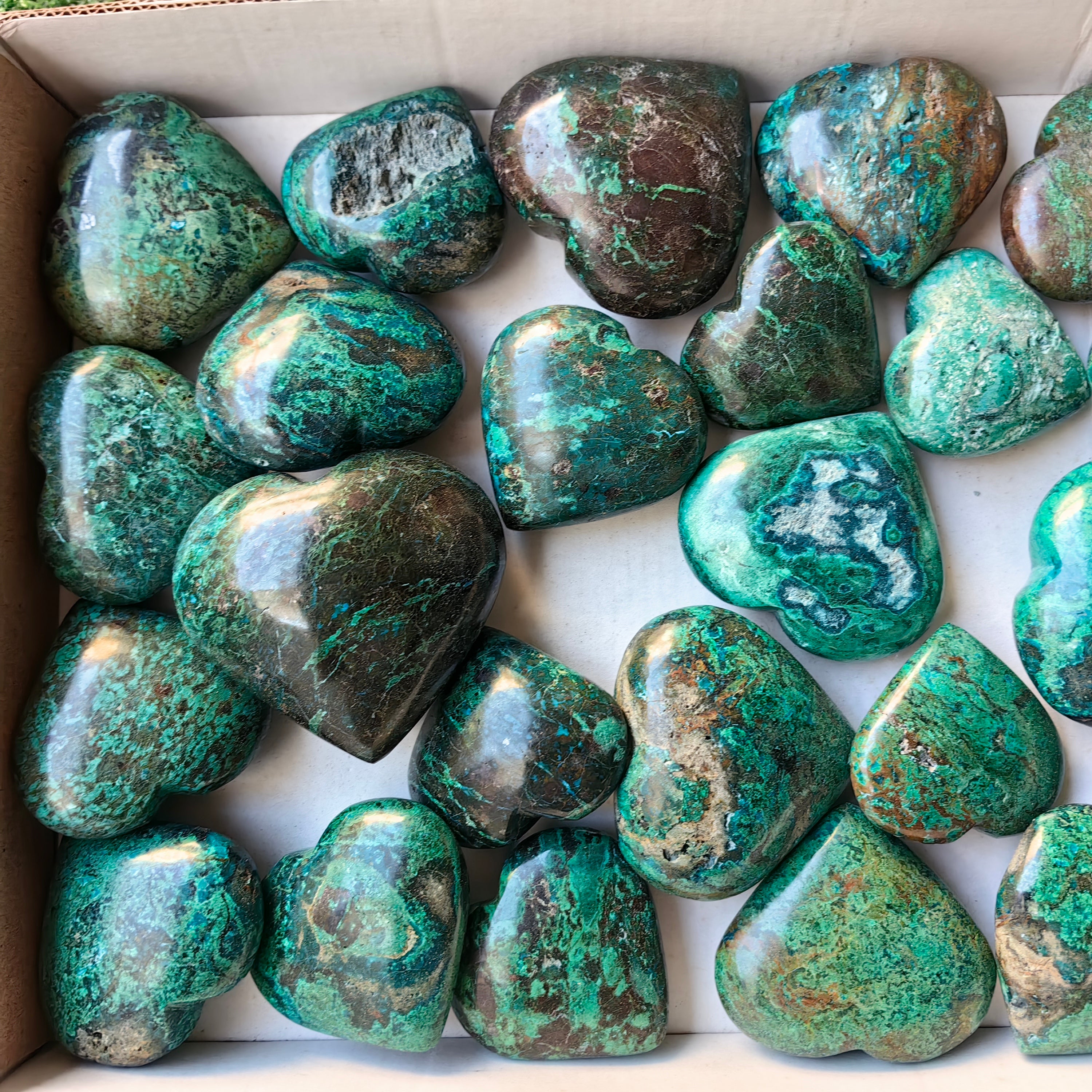Lot 24 pcs Chrysocolla on Malachite Heart