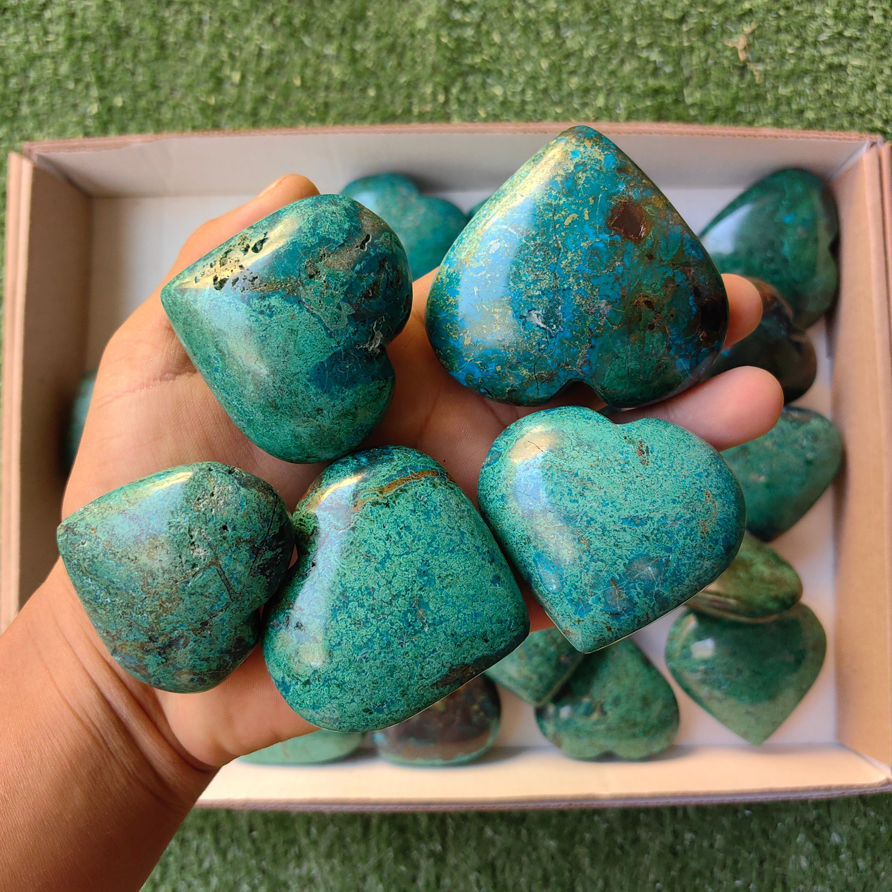 Lot 23 pcs Chrysocolla on Malachite heart