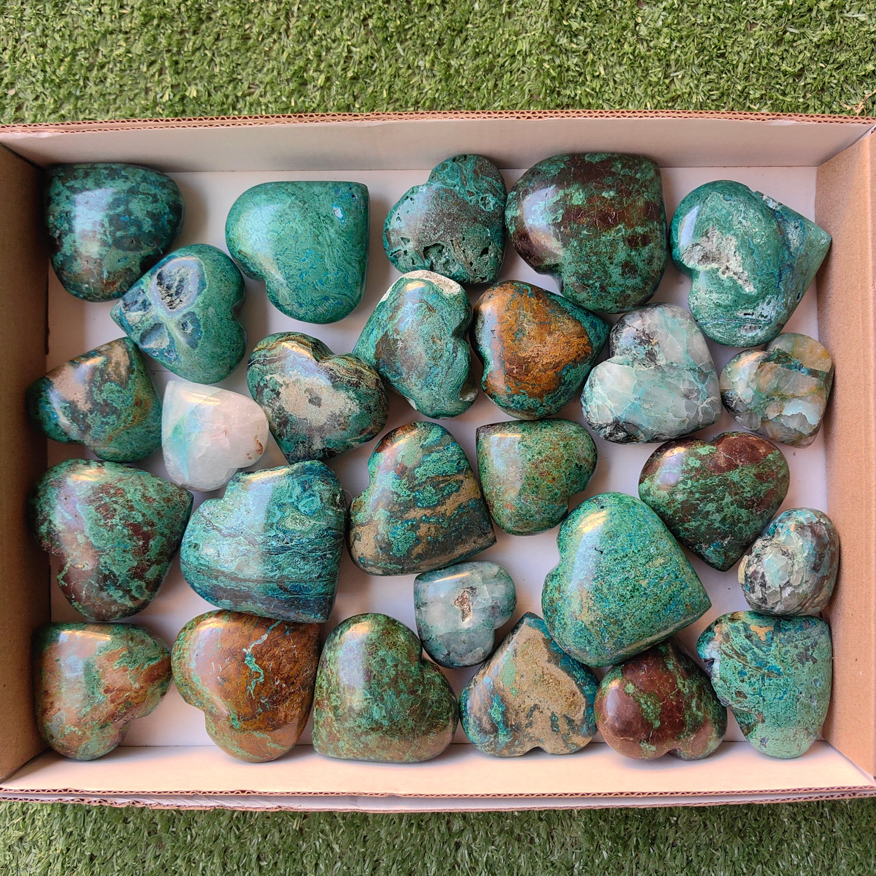Lot 27 pcs Chrysocolla on Malachite heart