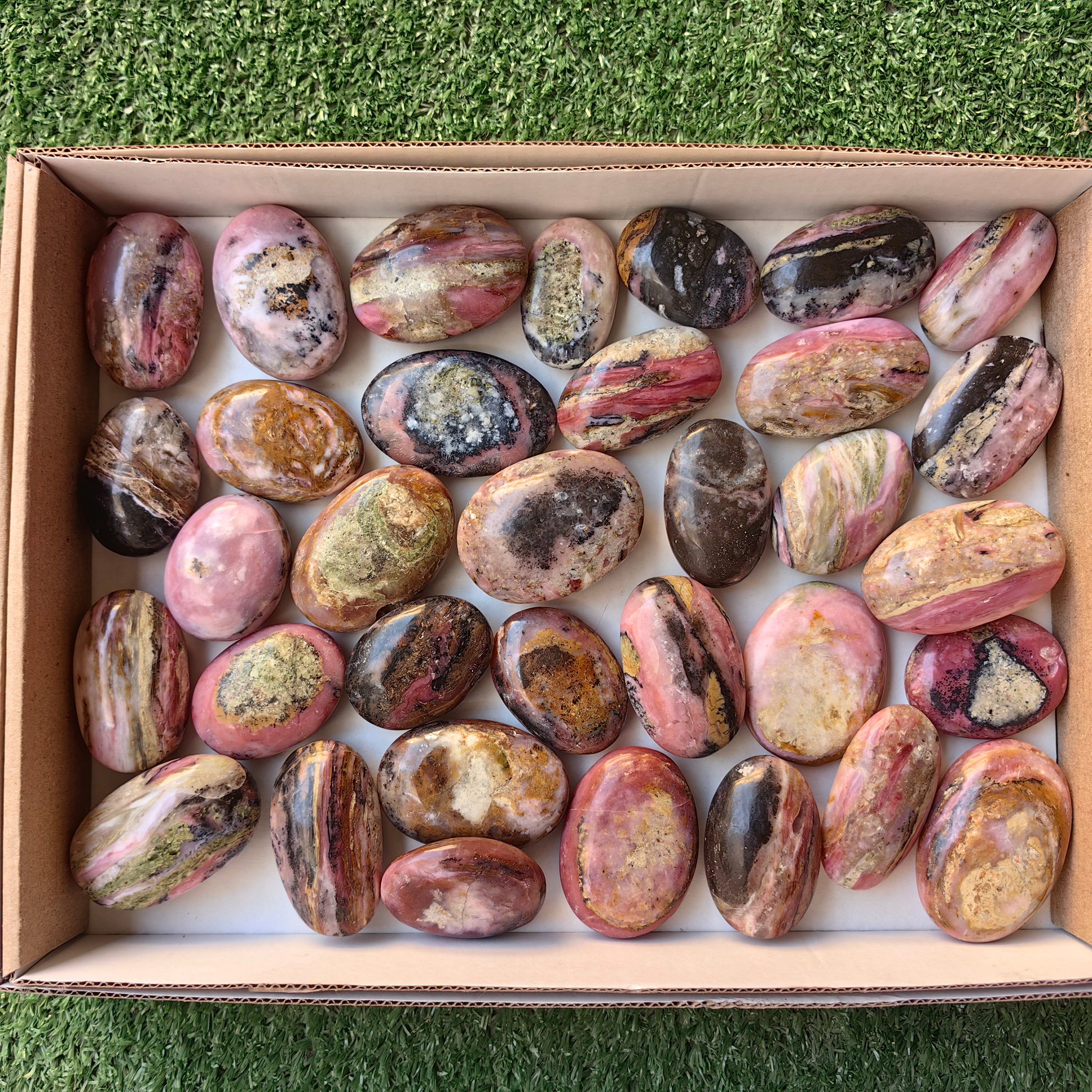Lot 34 pcs Strawberry Pink Opal Palm