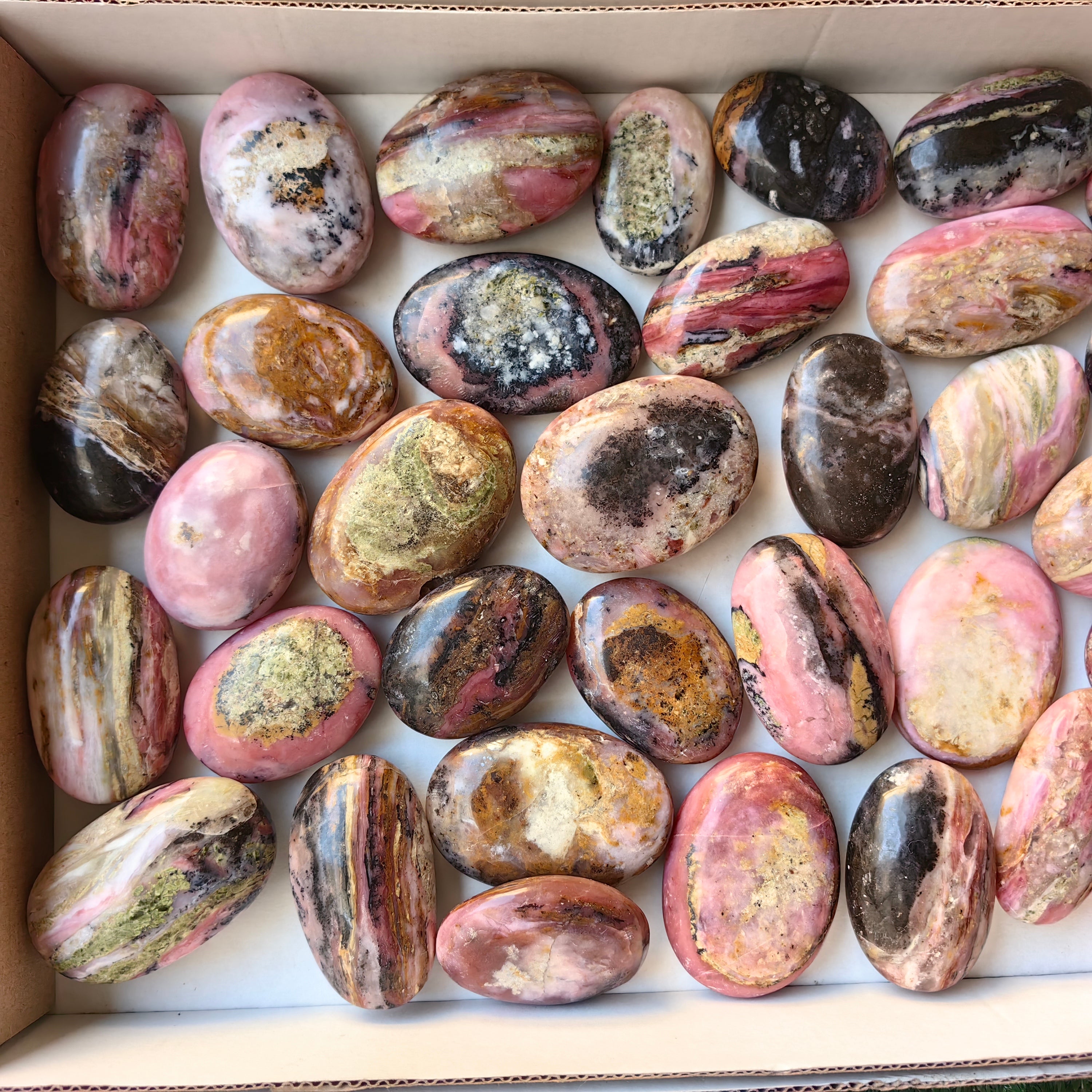 Lot 34 pcs Strawberry Pink Opal Palm