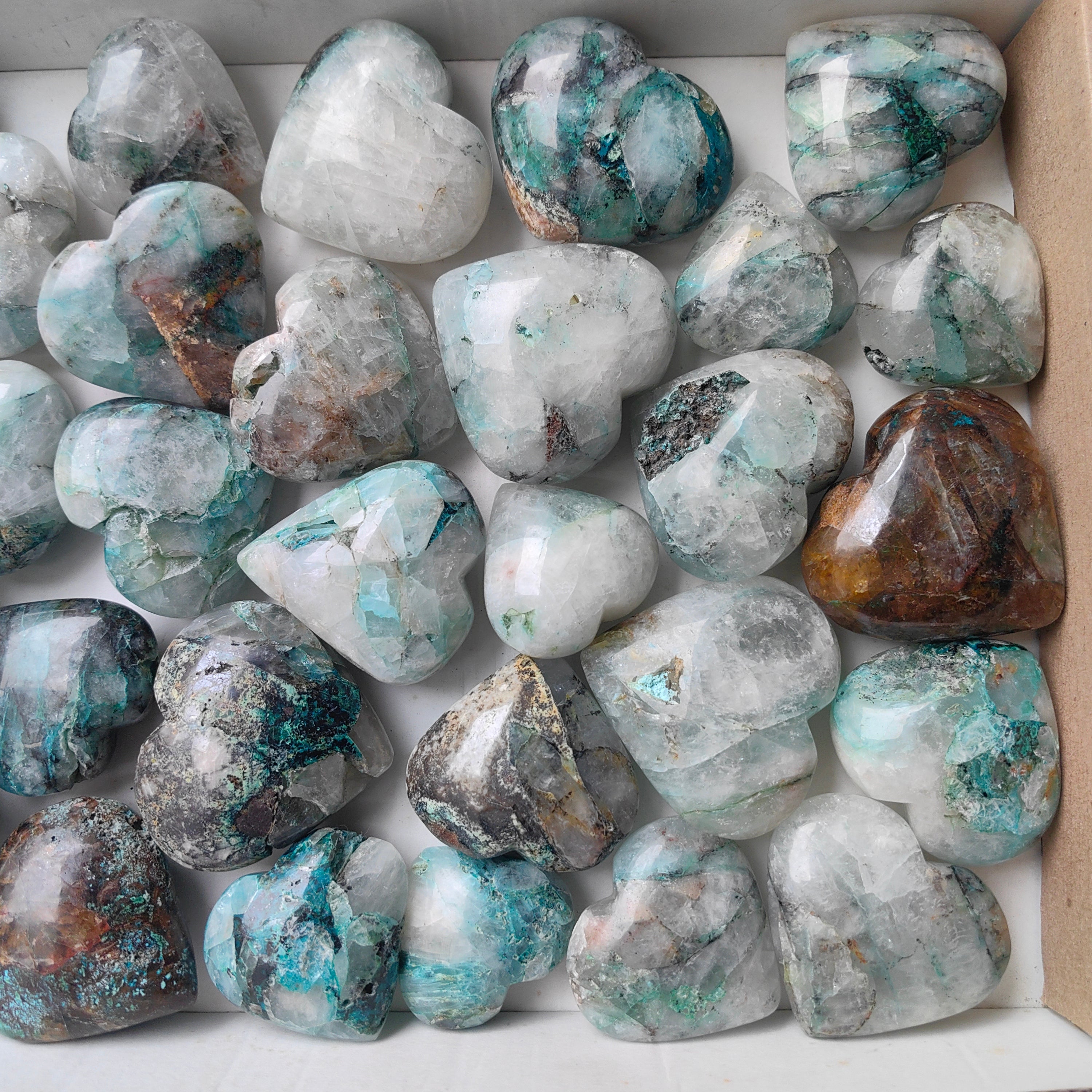 Lot 30 pcs Chrysocolla on Quartz Heart