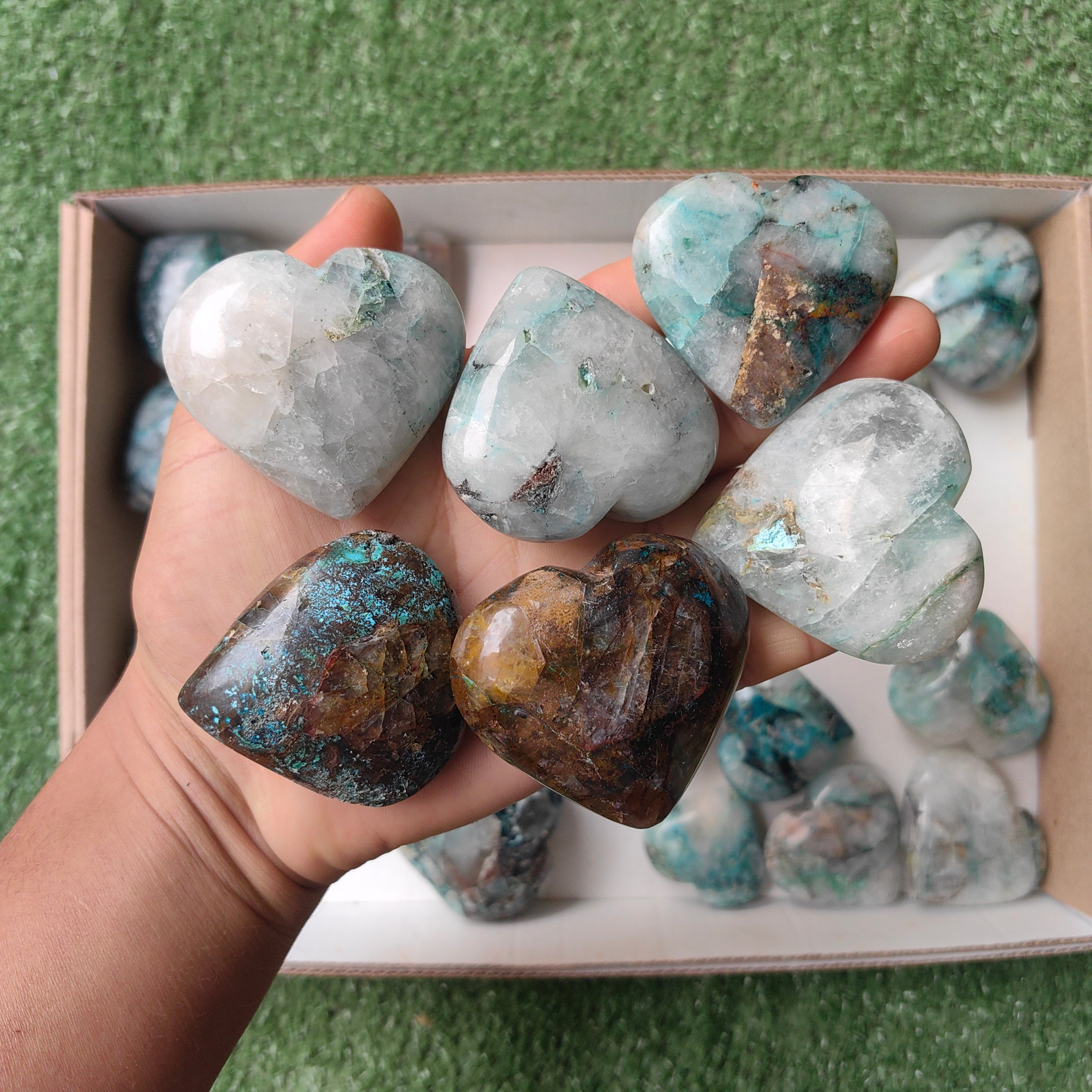 Lot 30 pcs Chrysocolla on Quartz Heart