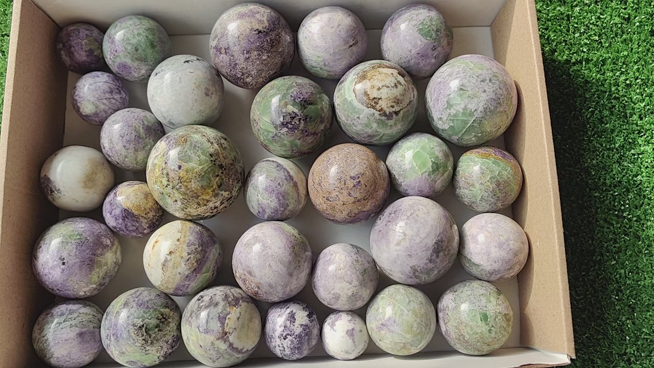 Load video: Lot 31 pc bolivianite spheres