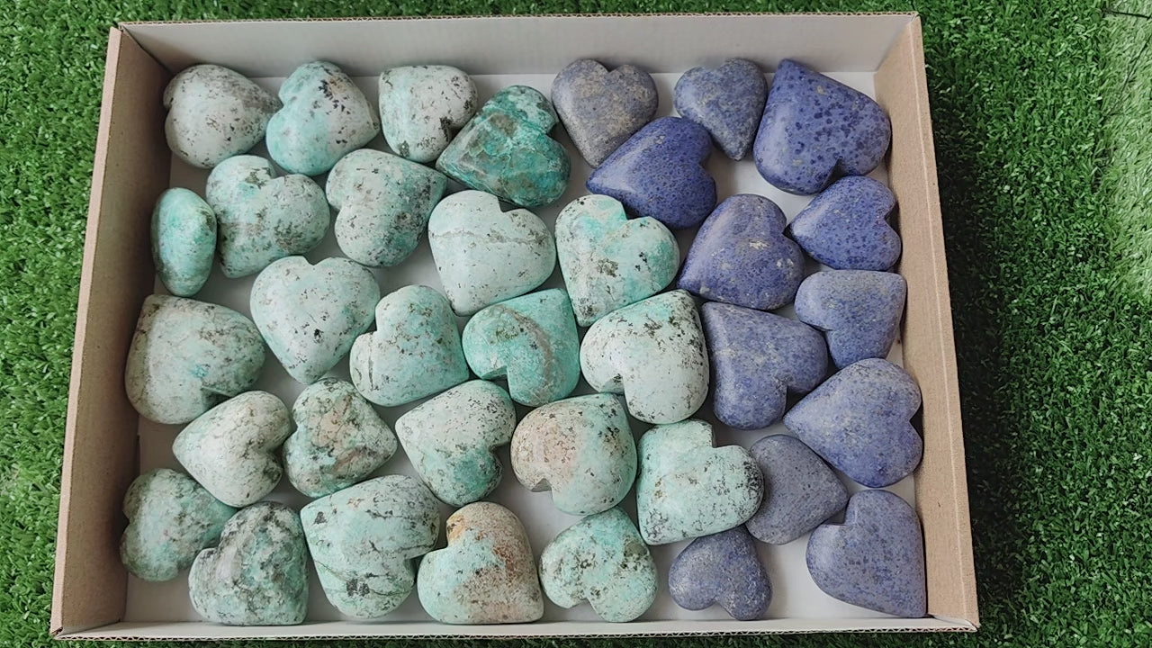 Load video: 36 pcs Chrysoprase / Dumortierite Heart