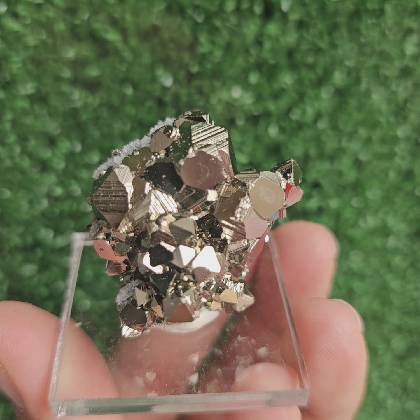 Load video: pyrite octahedral