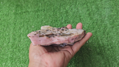 Pink Opal rough (1 pc)