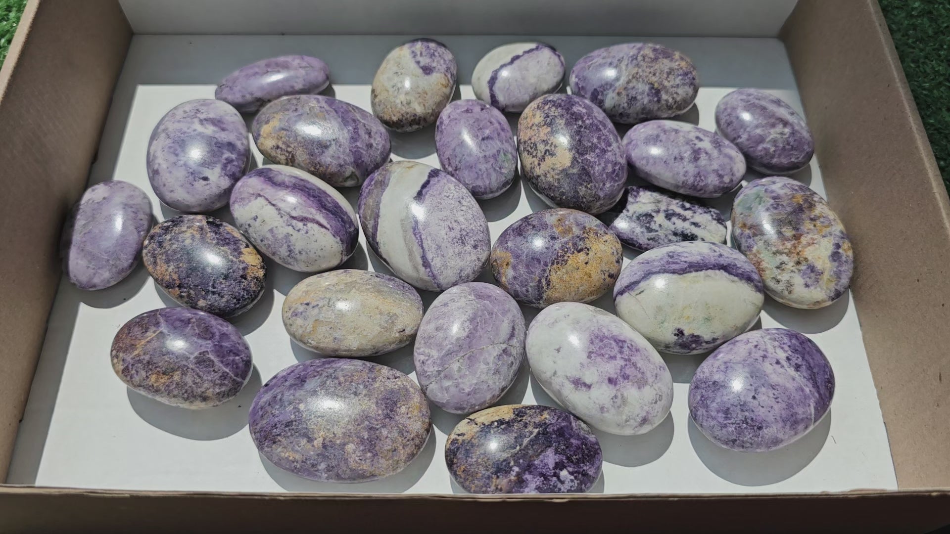 Load video: Lot 25 Palms Bolivianite