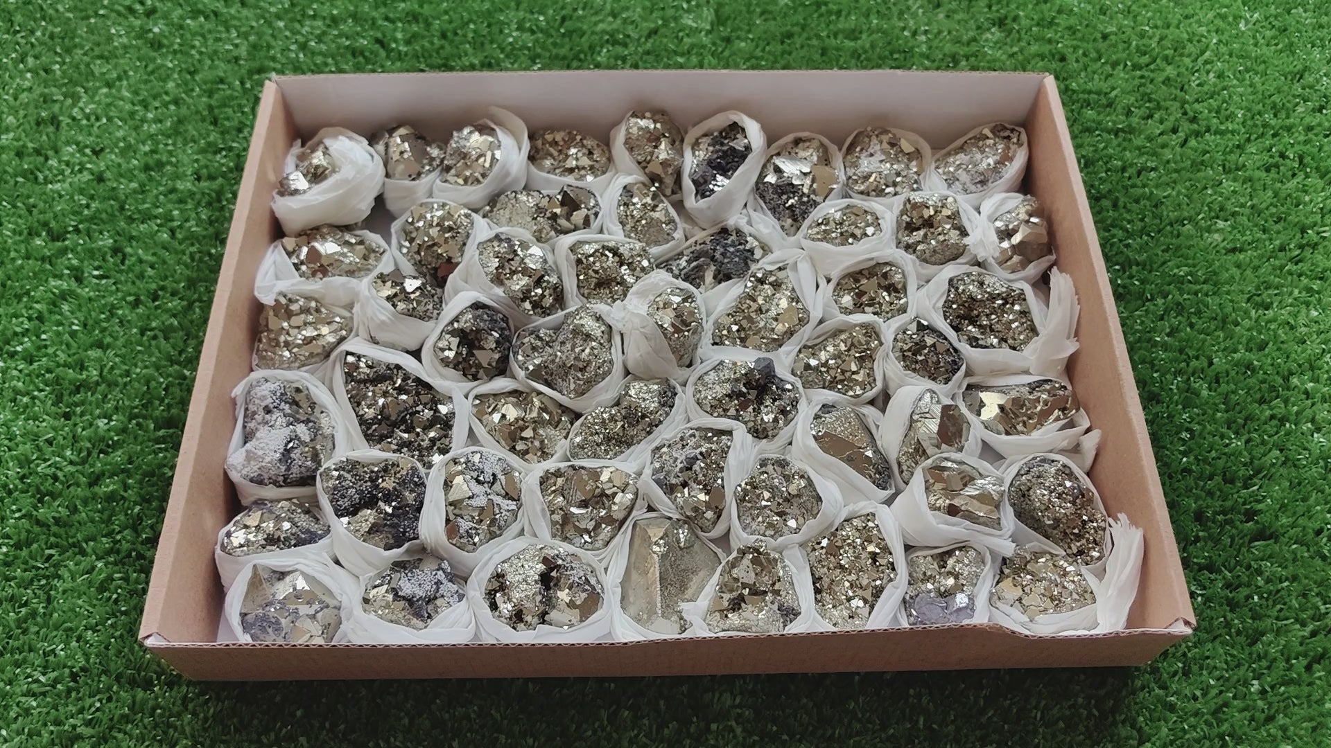 Load video: Box pyrite Octahedral