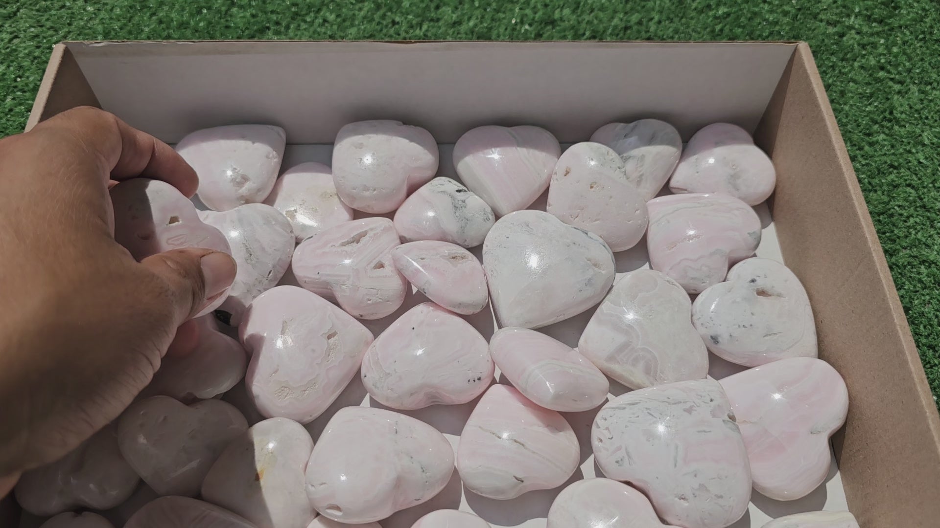 Load video: Lot 34 Hearts Mangano calcite drusy*