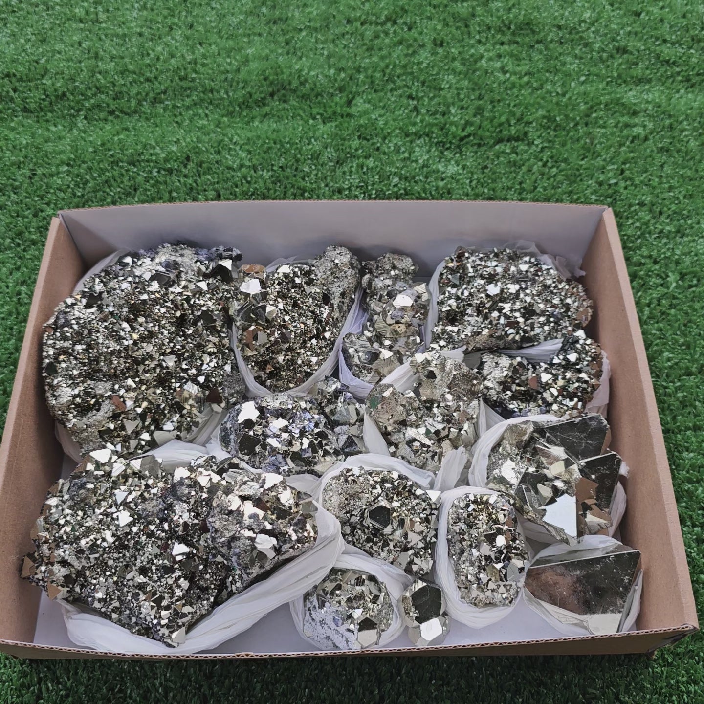 Load video: Box 14 pcs big pyrite Octahedral