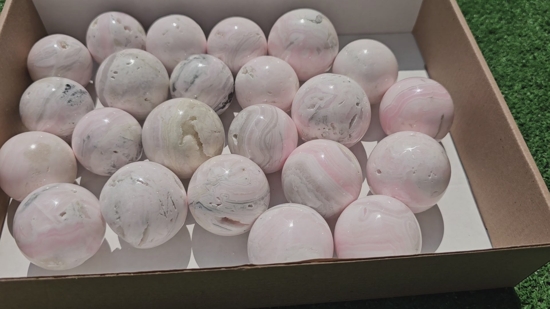 Load video: Lot 23 Spheres Mangano calcite drusy***