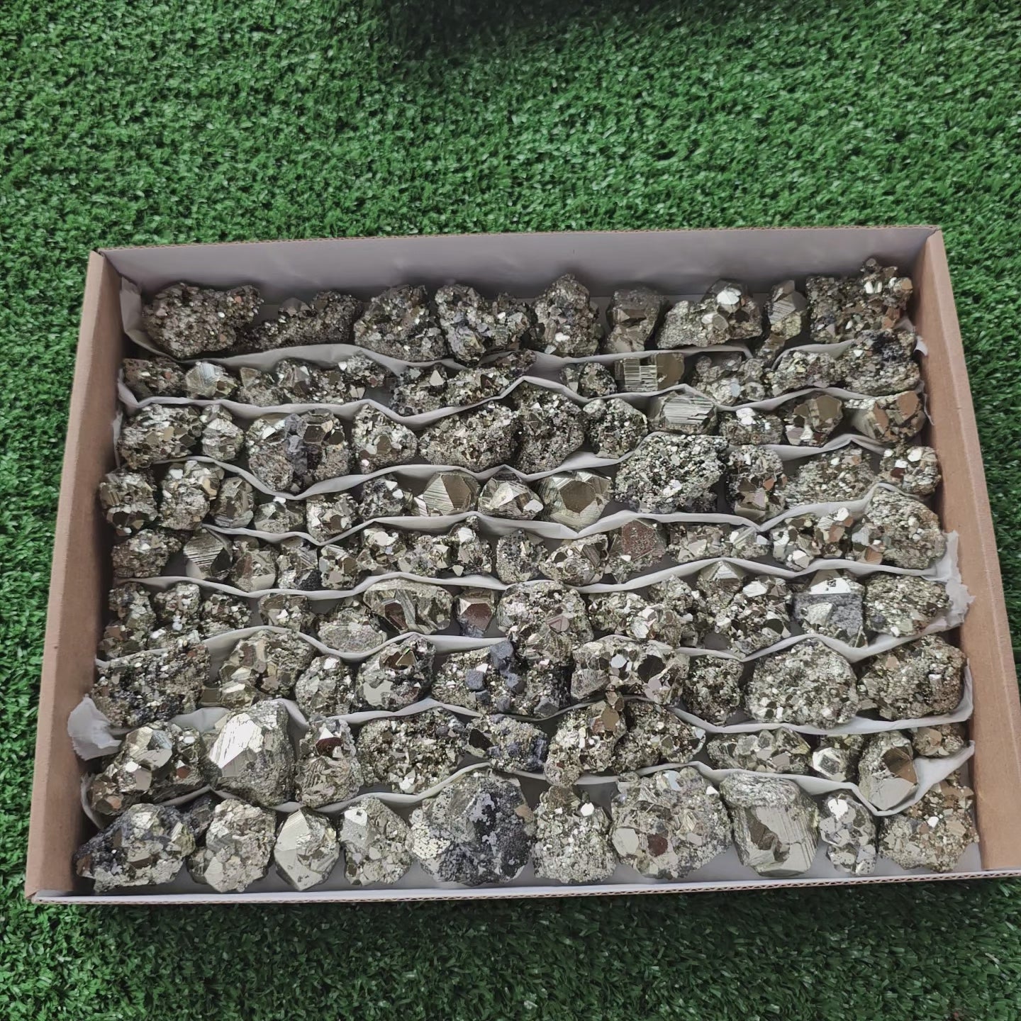 Load video: Box 104 pcs big pyrite Octahedral