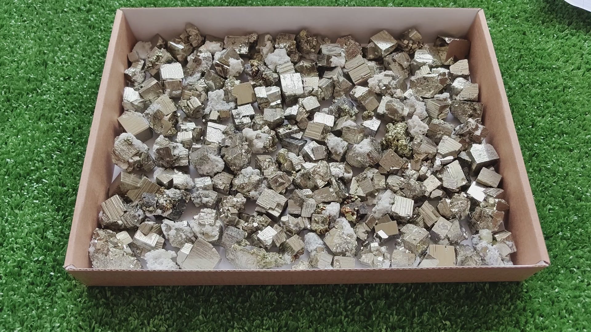 Load video: Box pyrite cubic