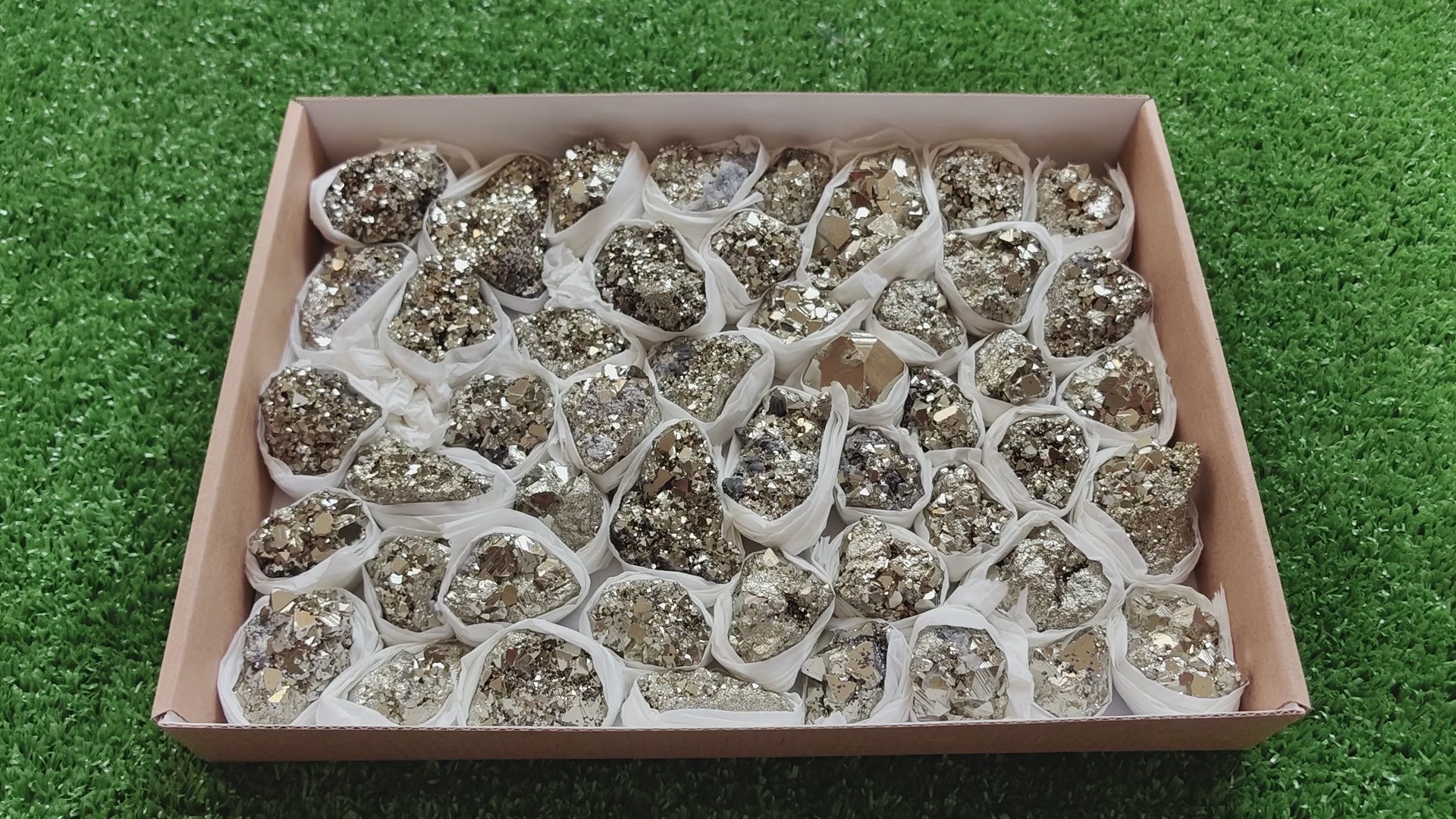 Load video: Box pyrite Octahedral