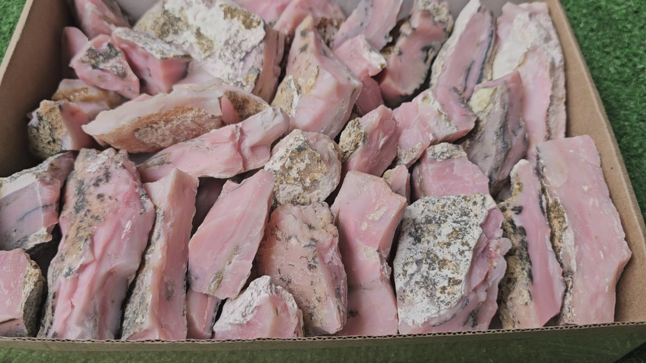 Load video: Lot 3 kg Pink Opal rough