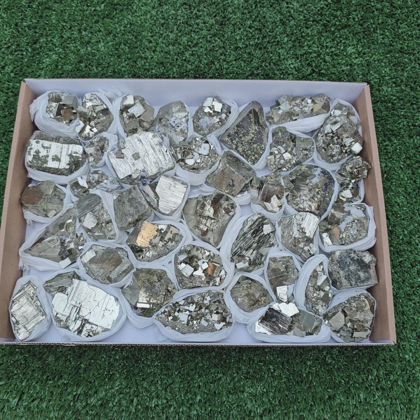 Load video: 41 pc Box Pyrite Cubic