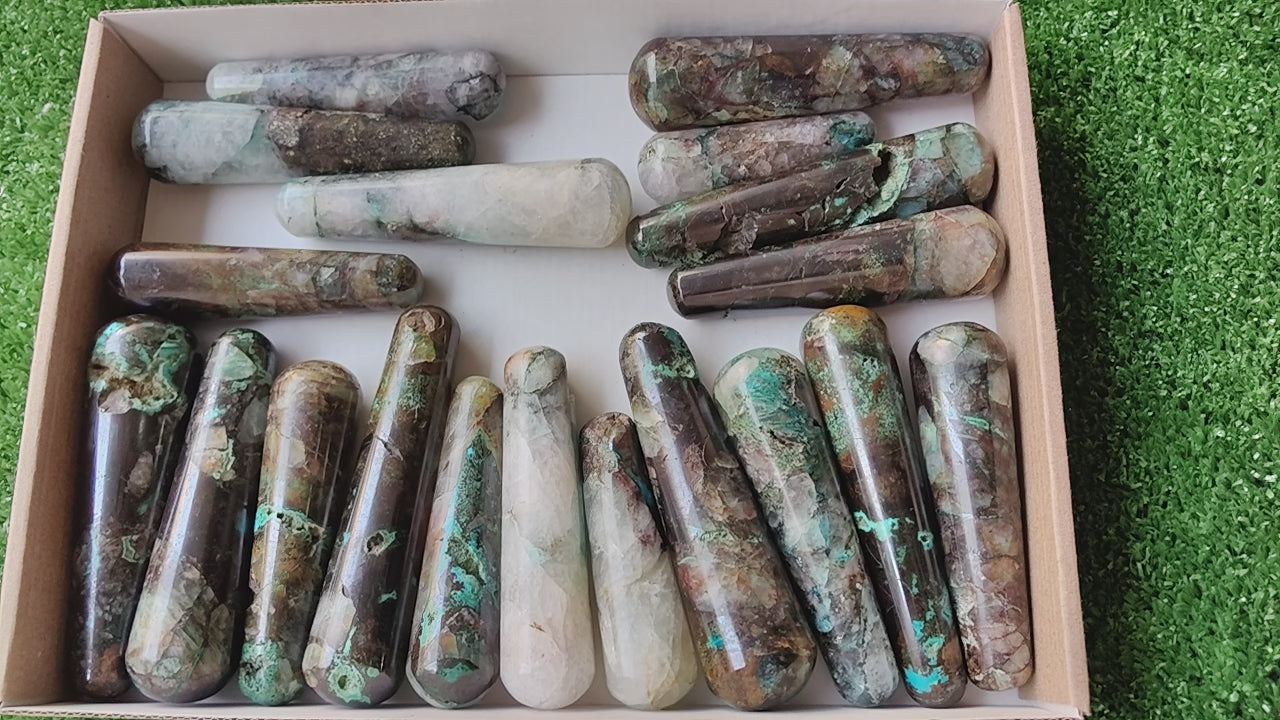Load video: Lot 19 pcs Chrysocolla Quantum Quattro Wand