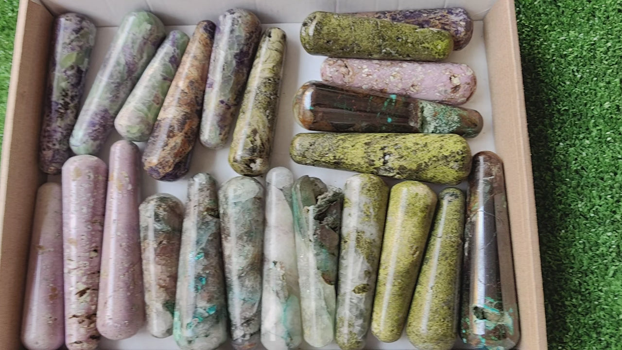 Load video: Lot 23 pcs Mixed Stone Wands