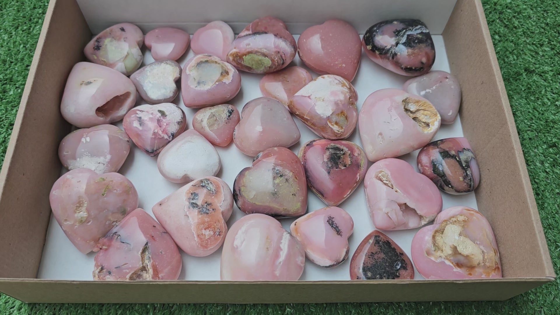 Load video: Lot 29 hearts Pink opal**
